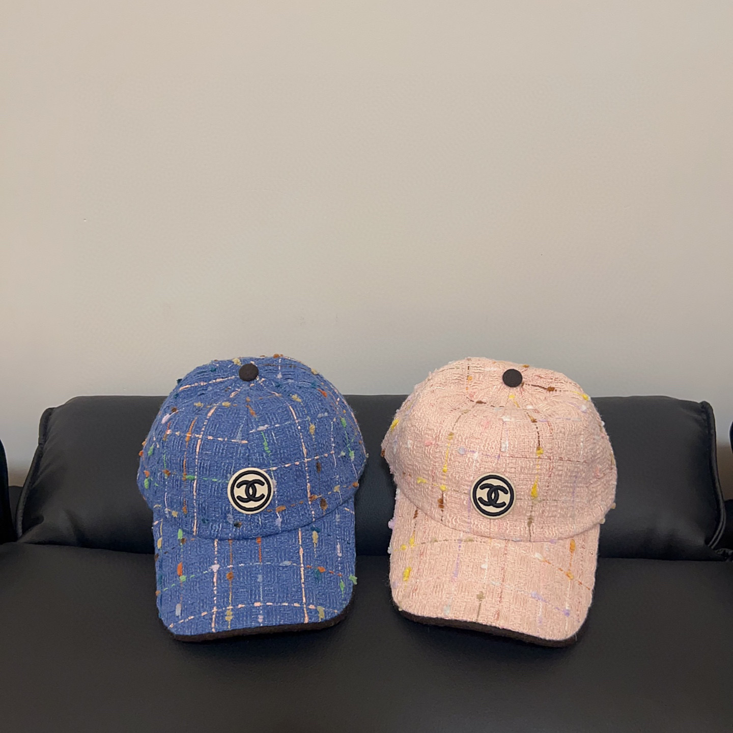 NO:532789,Special offer with dust bag. [CHANEL Chanel] 2025 new small fragrant style gold silk baseball cap, heavy industry brand is out on the street~ Daily matching hat Fisherman's hat Baseball cap Knitted hat, hat, chanel, chanel, espadrilles, hats19860909特价配防尘袋.【CHANEL香奈儿】2025新款小香风金丝棒球帽,重工款大牌出街～日常搭配帽子渔夫帽棒球帽针织帽,帽子,chanel,chanel,espadrilles,hats,hat