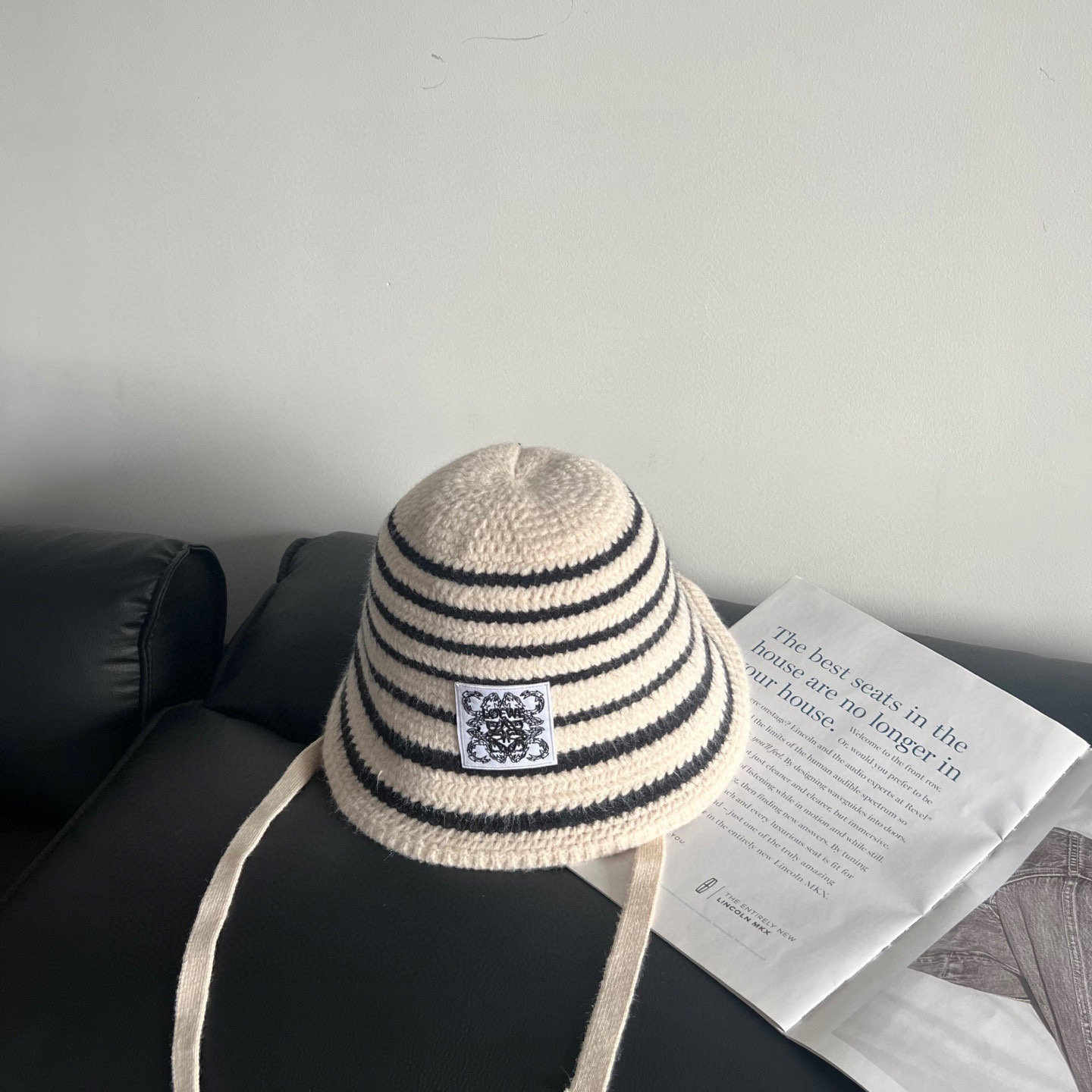 NO:579727,Specially equipped with dust bag [LOEWE Luo Yiwei] 2025 autumn and winter new irregular striped bucket hat bucket hat, unique design ~ a retro literary hat bucket hat baseball cap knitted hat, hat, loewe, loewe, espadrilles, hats19860909特配防尘袋【LOEWE罗意威】2025秋冬新款不规则条纹渔夫帽桶帽, 独特设计～复古文艺的一款帽子渔夫帽棒球帽针织帽,帽子,loewe,loewe,espadrilles,hats,hat