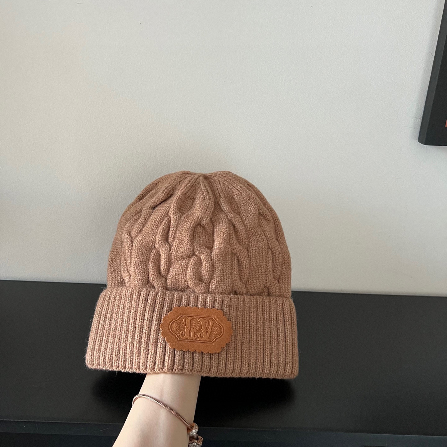 特💛配防尘袋。【lv路易威登】2025新款麻花男女精致款针织毛线帽，时尚简约#保暖款