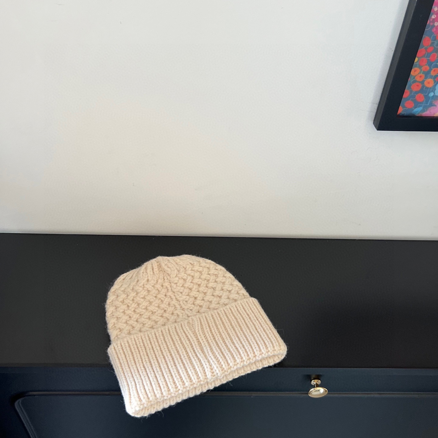 特💛配防尘袋。【MIUMIU缪缪】2025新款麻花亮色搭配针织毛线帽，时尚简约#保暖款