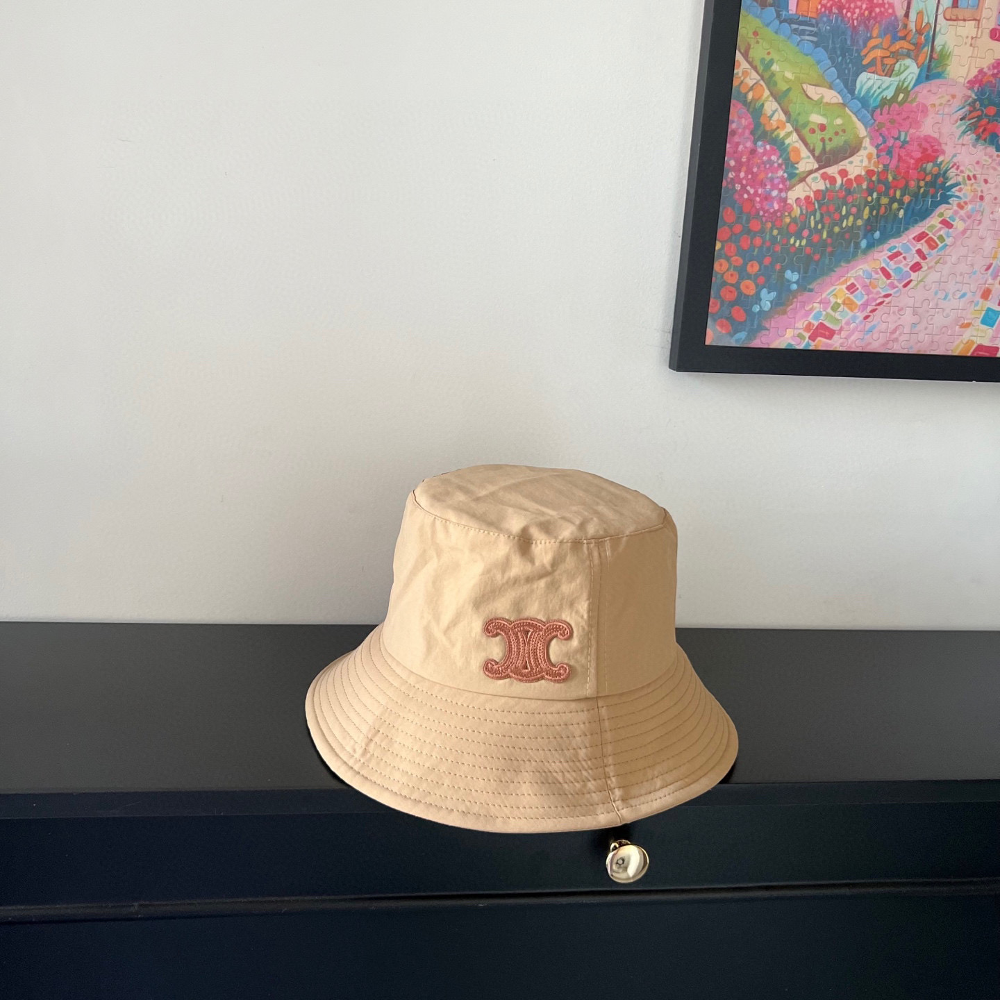 NO:588148,Specially equipped with dust bag [Celine] 2025 new simple bucket hat made of smooth material. Unique design ~ a versatile hat for everyday use. Bucket hat, baseball cap, knitted hat, hat, celine, celine, espadrilles, hats19860909特配防尘袋【Celine赛琳】2025新款滑面材质简约渔夫帽 独特设计～百搭日常的一款帽子渔夫帽棒球帽针织帽,帽子,celine,celine,espadrilles,hats,hat