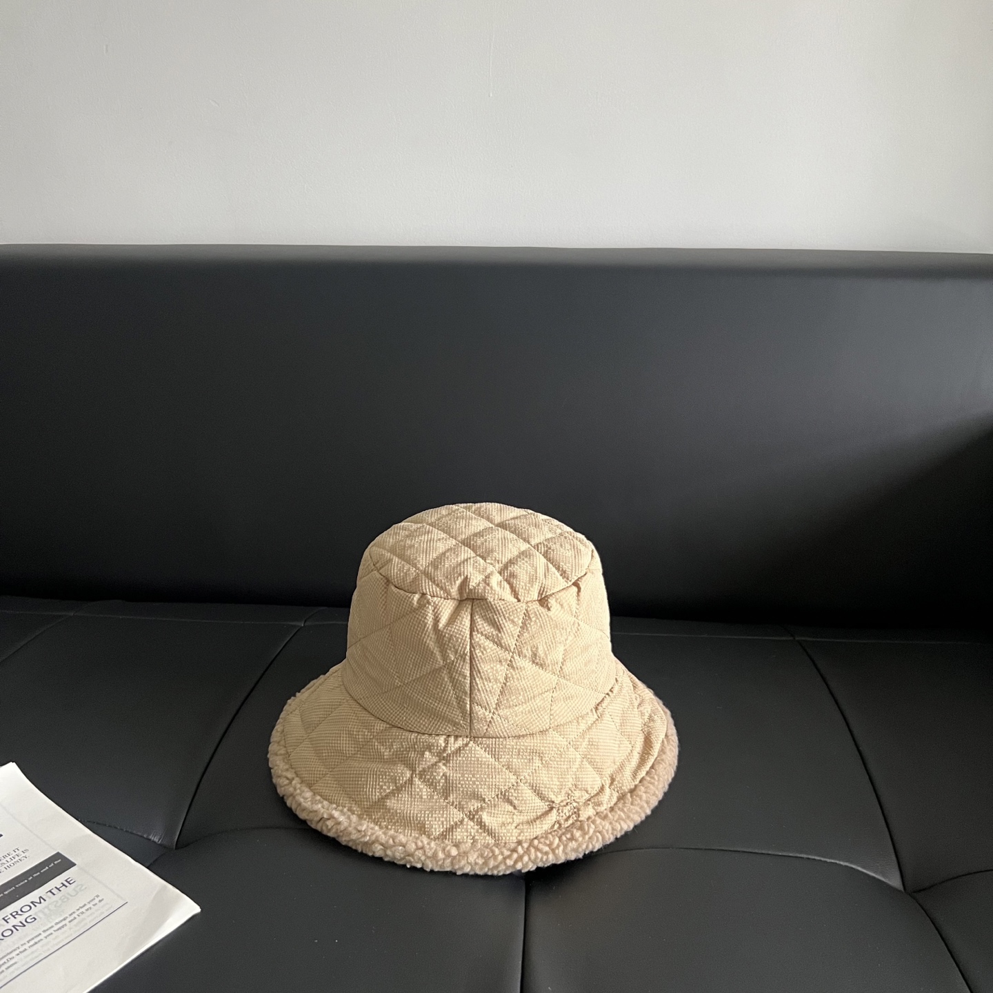 💛配防尘袋【CHANEL香奈儿】2025秋冬新款小香风羊羔毛渔夫帽，独特设计～复古文艺的一款