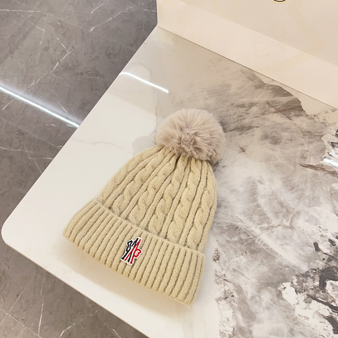 💛配防尘袋 【MONCLER蒙口】2025秋冬新款麻花纹路针织毛球毛线帽#非常有质感的一款～闭眼入
