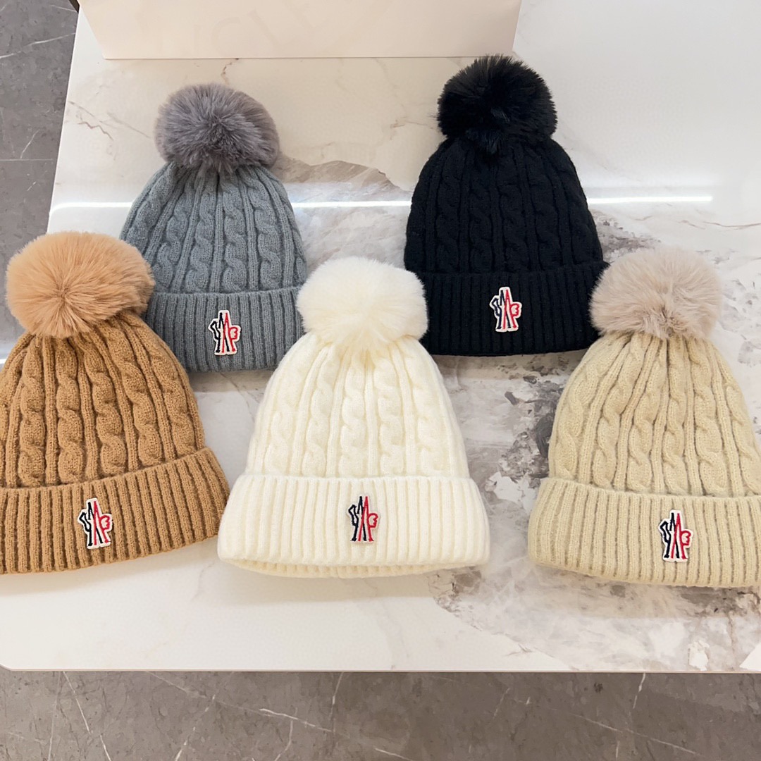 💛配防尘袋 【MONCLER蒙口】2025秋冬新款麻花纹路针织毛球毛线帽#非常有质感的一款～闭眼入