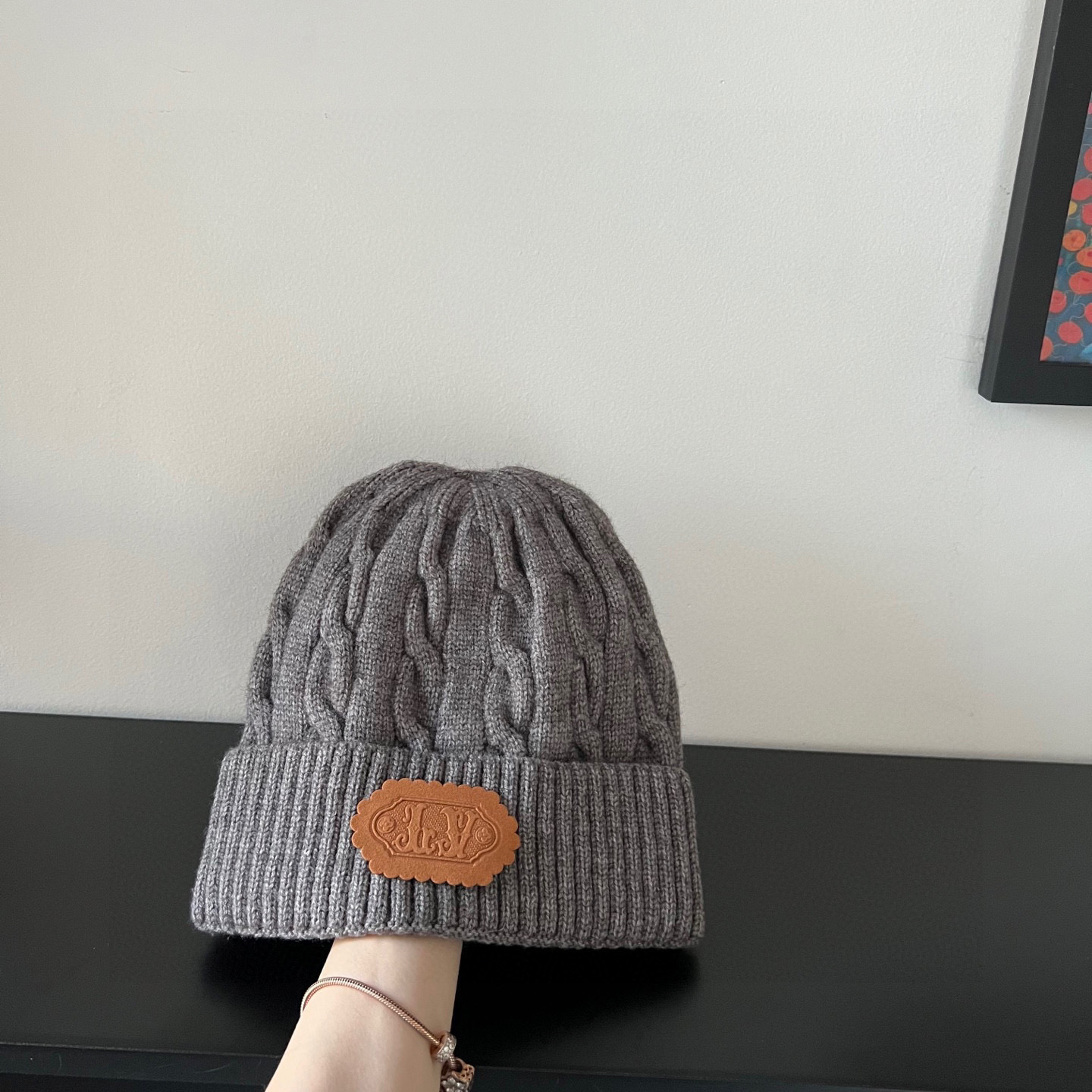 💛配防尘袋。【lv路易威登】2025新款麻花男女精致款针织毛线帽，时尚简约#保暖款
