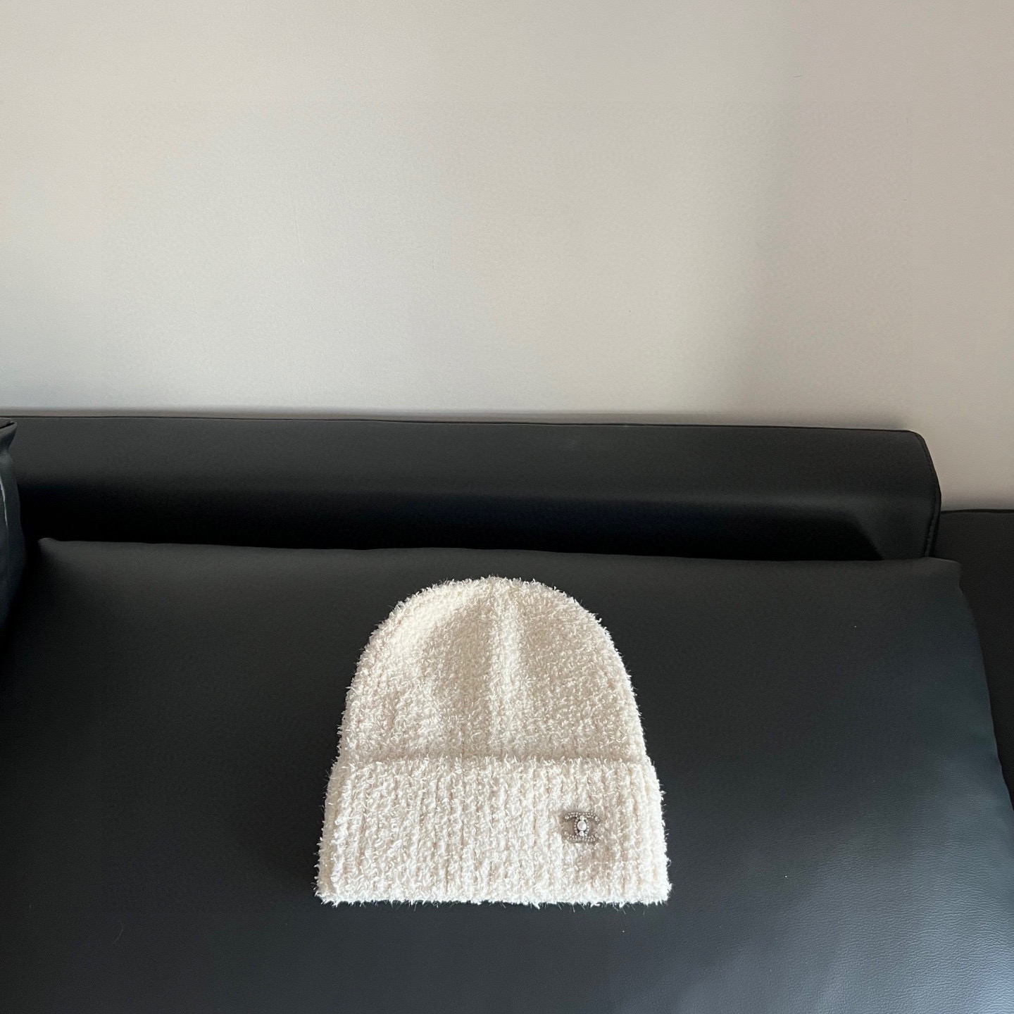 💛配防尘袋。【Chanel香奈儿】2025新款亮丝小香风精致款针织毛线帽，时尚简约#保暖款