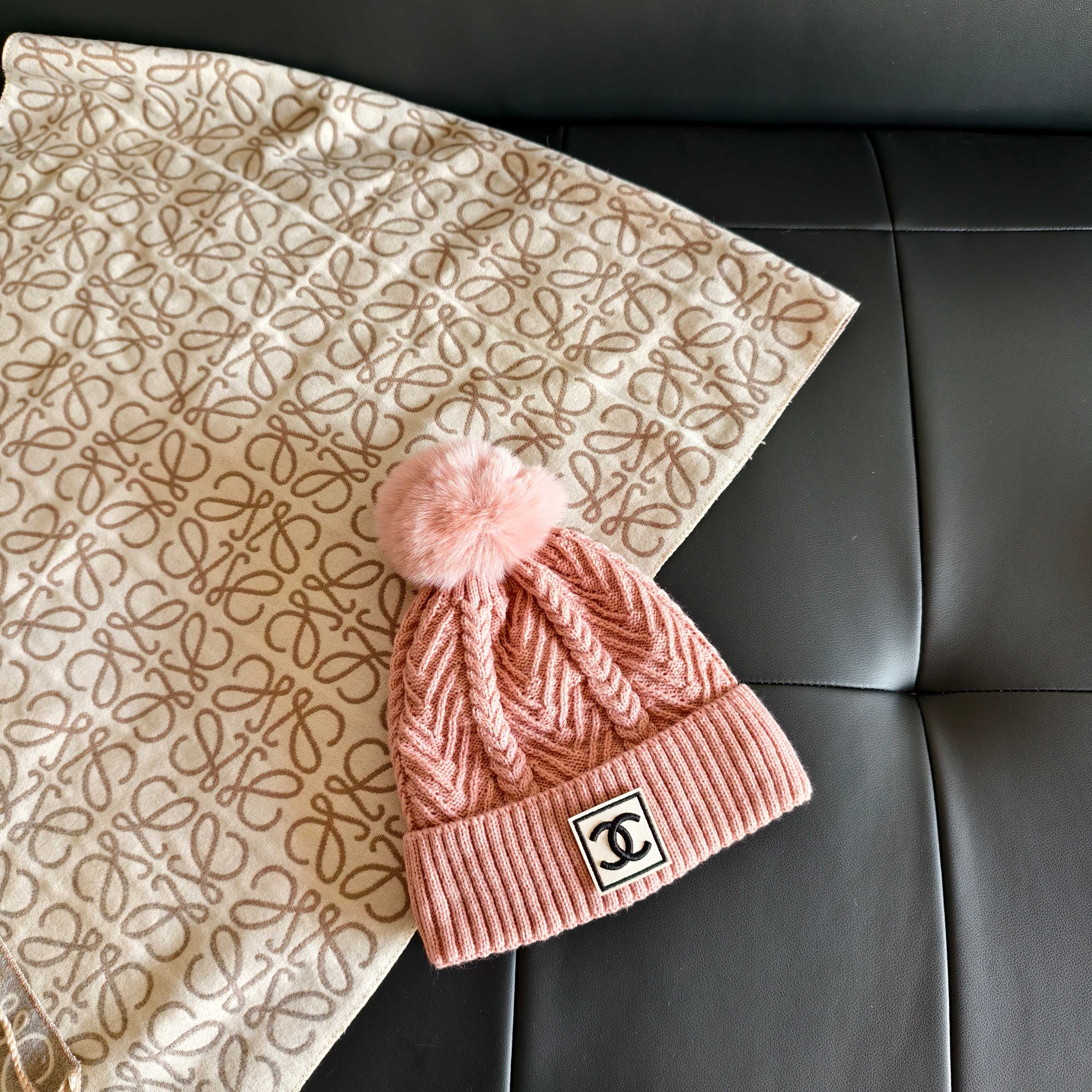 💛配防尘袋 【chanel香奈儿】2025秋冬新款加绒小香风毛线帽#非常有质感的一款～复古风