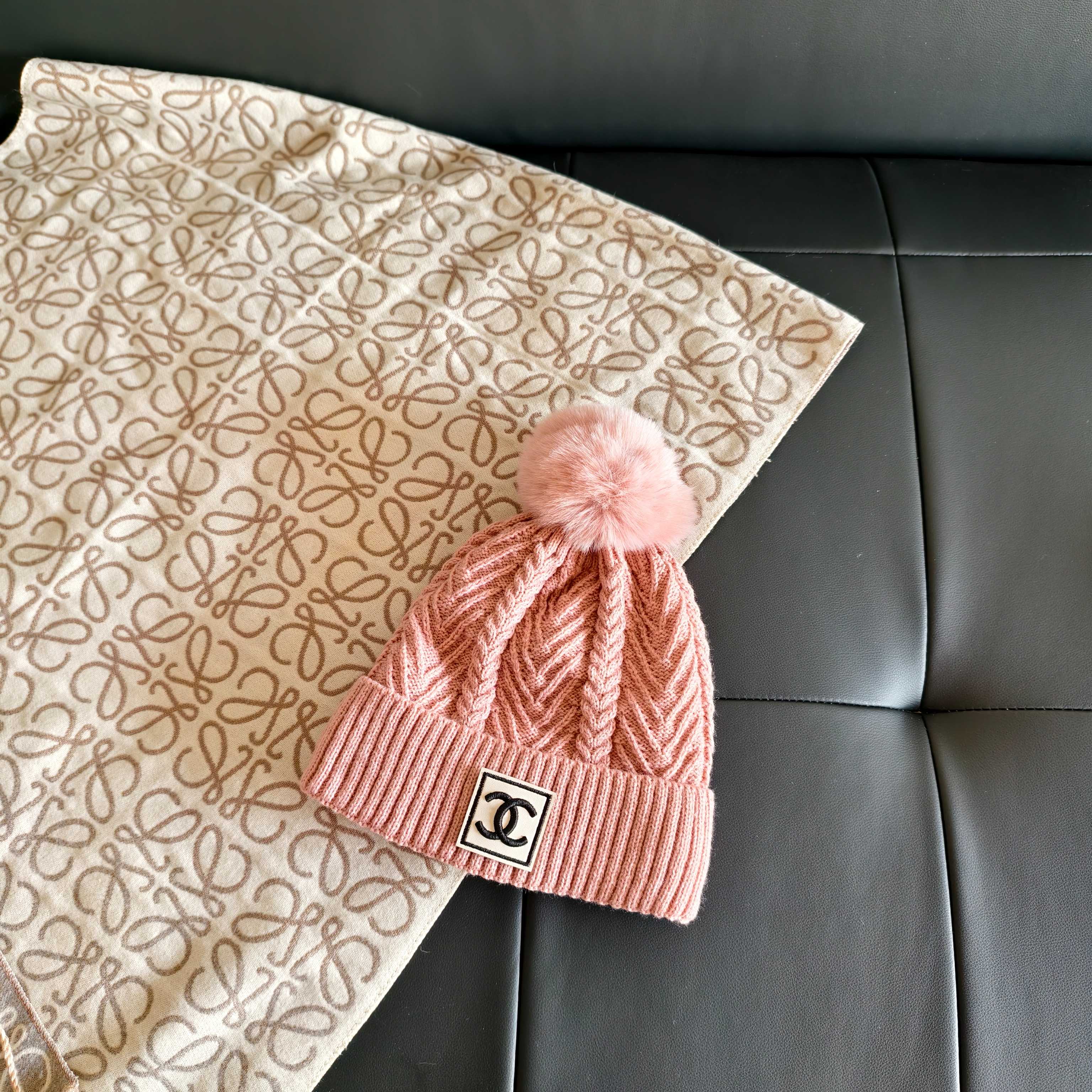 💛配防尘袋 【chanel香奈儿】2025秋冬新款加绒小香风毛线帽#非常有质感的一款～复古风