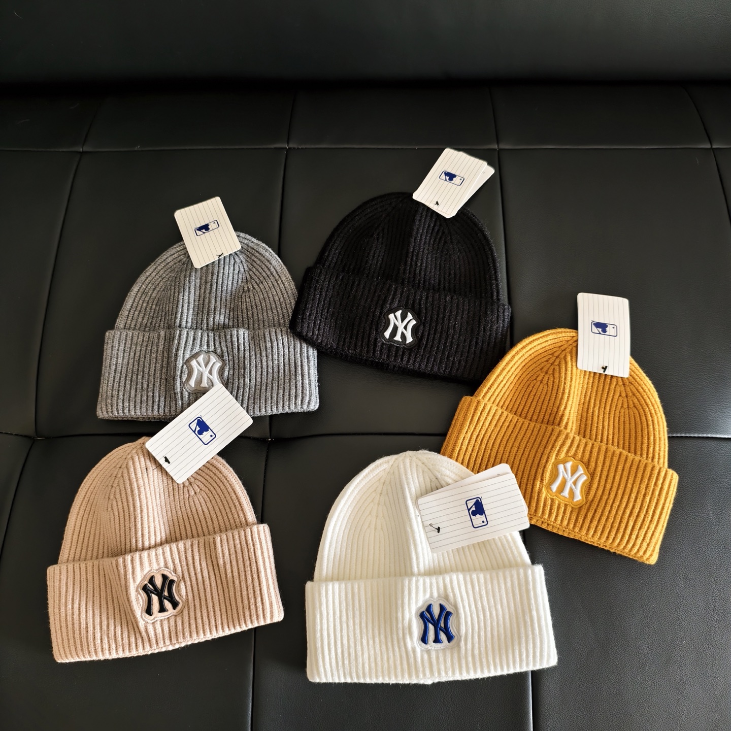 NO:643369,Special price with dust bag. [MLB] 2025 new big-name knitted woolen hat, fashionable and simple #warm style hat fisherman hat baseball cap knitted hat, hat, espadrilles, hats19860909特价配防尘袋.【MLB】2025新款大牌针织毛线帽,时尚简约#保暖款帽子渔夫帽棒球帽针织帽,帽子,espadrilles,hats,hat