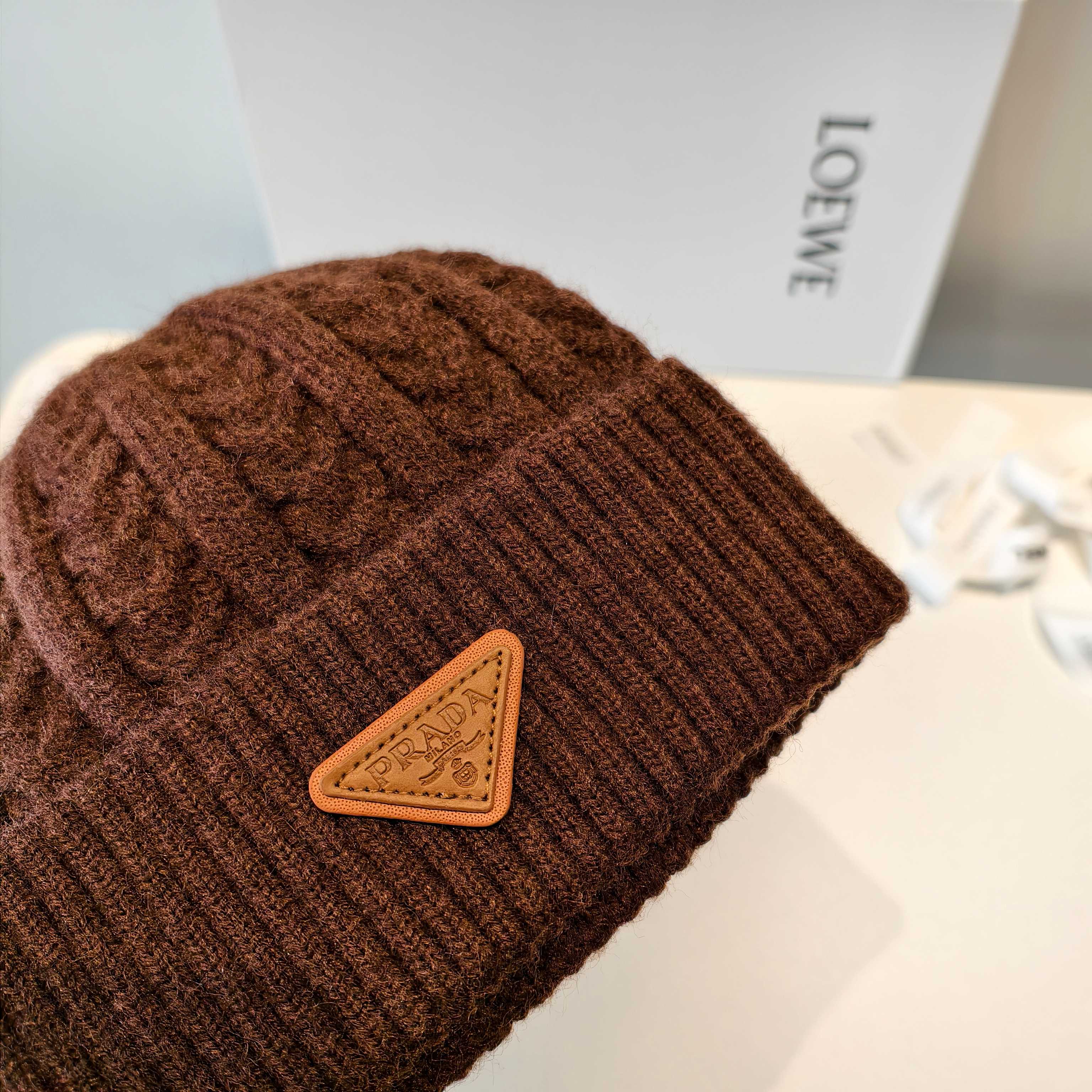 P60💛配防尘袋【Prada普拉达】2025秋冬新款男女款针织毛线帽，大牌简约～秋冬穿搭必备