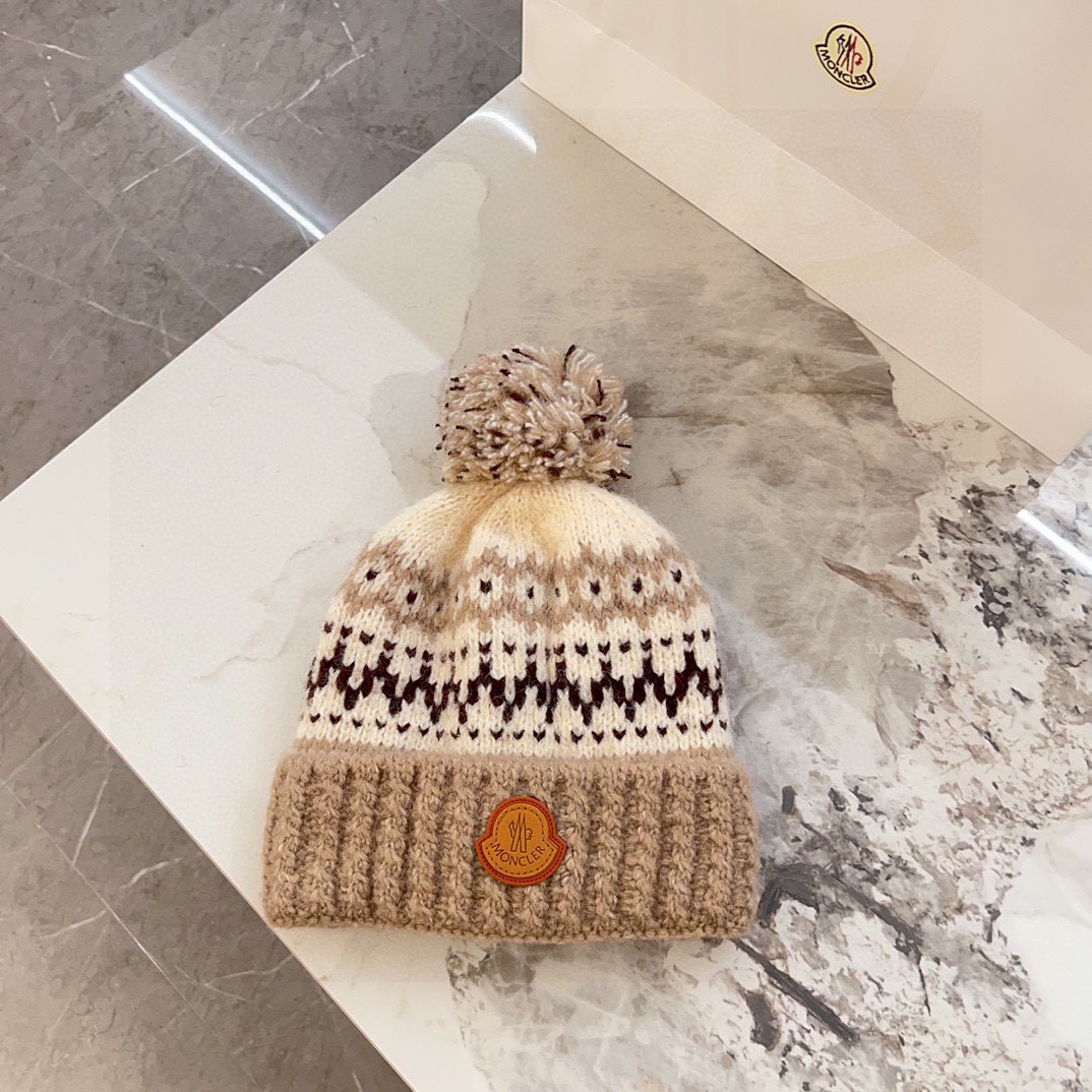 💛配防尘袋【MONCLER蒙口】2025秋冬新款森系纹路加绒针织毛球毛线帽，保暖时尚～秋冬穿搭必备