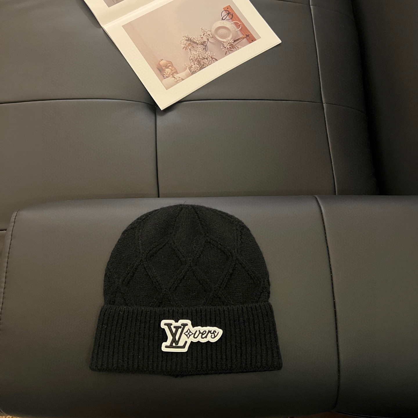 NO:689837,Special price with dust bag. [LV Louis Vuitton] 2025 new big brand small fragrant style knitted woolen hat, fashionable and simple #warm style hat fisherman hat baseball cap knitted hat, hat, louis vuitton, louis vuitton, espadrilles, hats19860909特价配防尘袋.【LV路易威登】2025新款大牌小香风针织毛线帽,时尚简约#保暖款帽子渔夫帽棒球帽针织帽,帽子,louis vuitton,louis vuitton,espadrilles,hats,hat