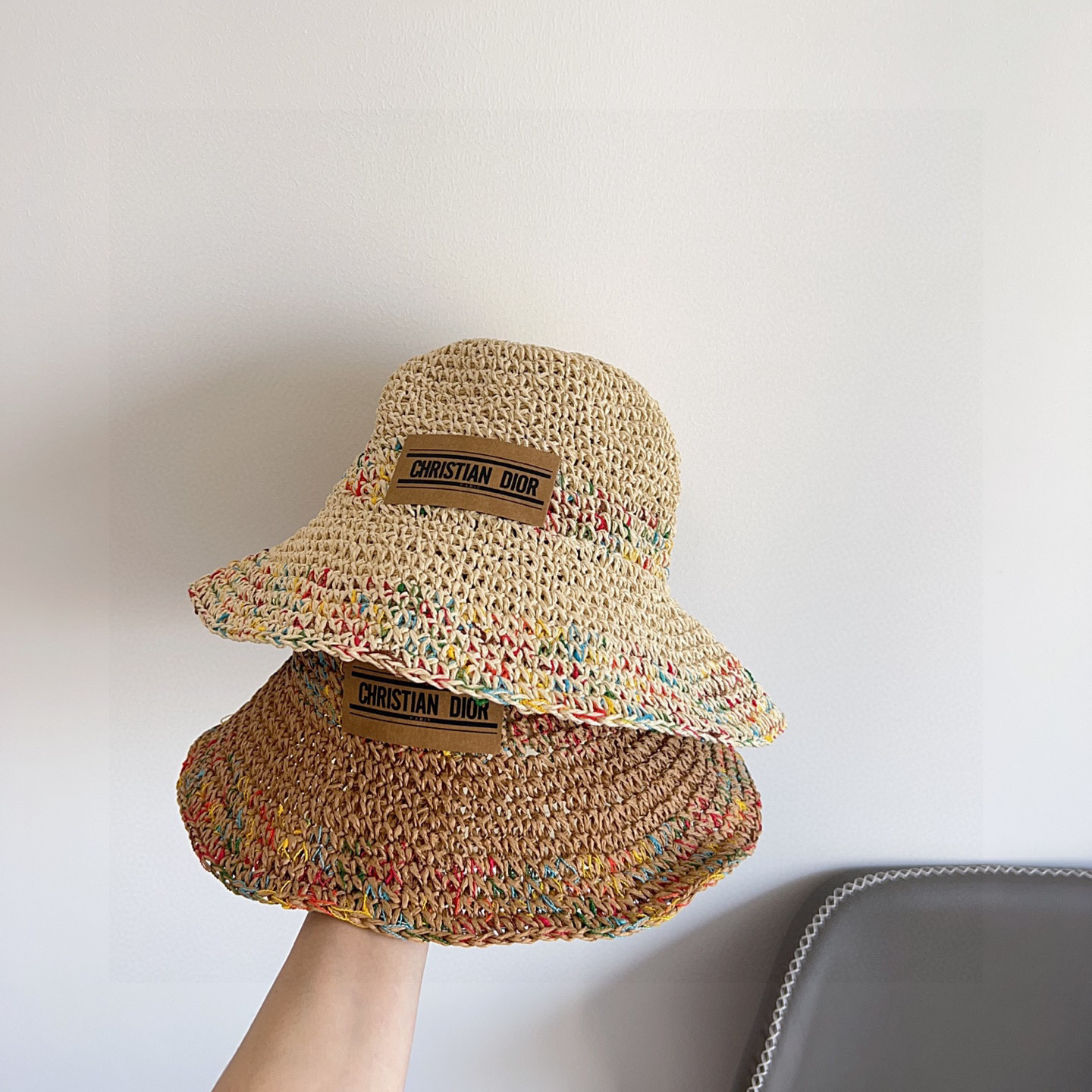 💛配防尘袋【DIOR迪奥】2026新款彩色拼接度假风渔夫帽，🔆百搭日常款～出街必备