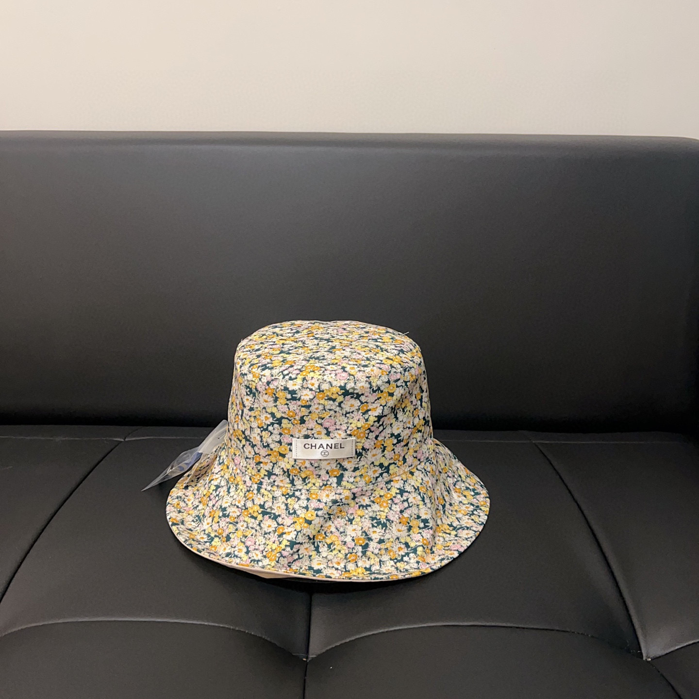 💛配防尘袋【CHANEL香奈儿】2026新款小香风碎花双面款渔夫帽独特设计～复古文艺的一款