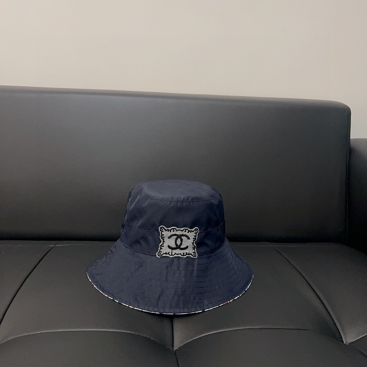 💛配防尘袋【CHANEL香奈儿】2026新款小香风碎花双面款渔夫帽独特设计～复古文艺的一款