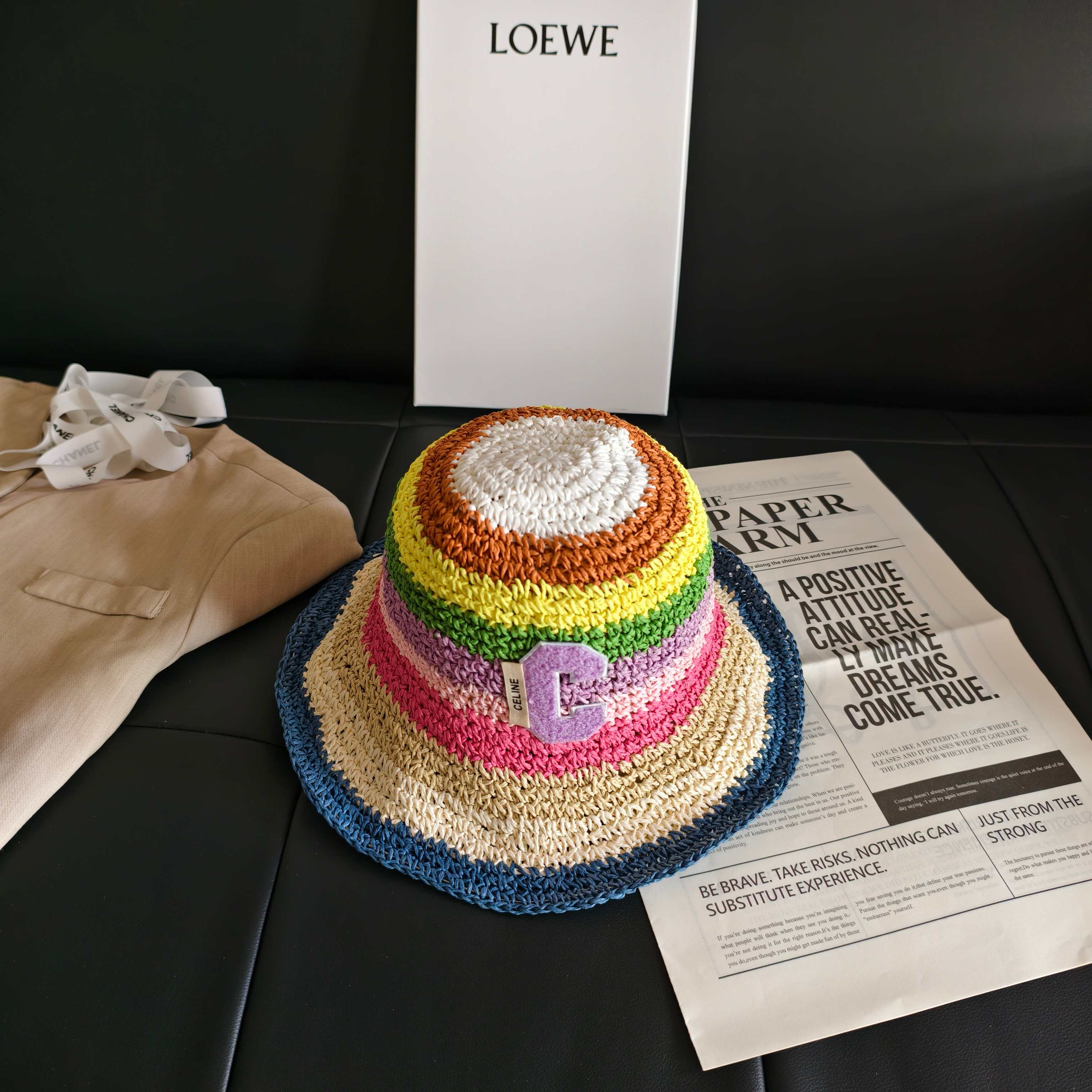 💛配防尘袋【Celine赛琳】2026新款彩虹拼色编织款渔夫帽，🔆百搭日常款～休闲出街#