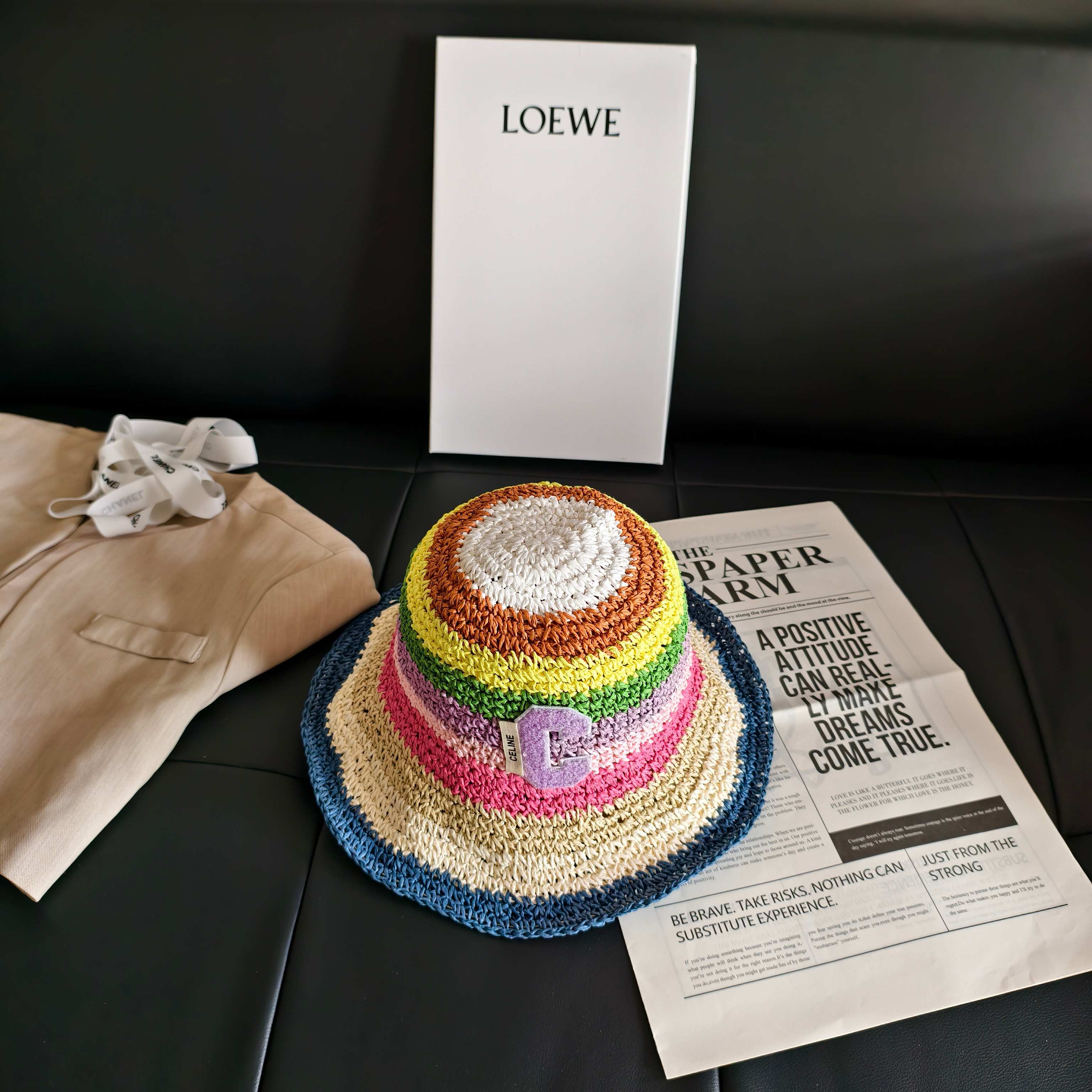 💛配防尘袋【Celine赛琳】2026新款彩虹拼色编织款渔夫帽，🔆百搭日常款～休闲出街#