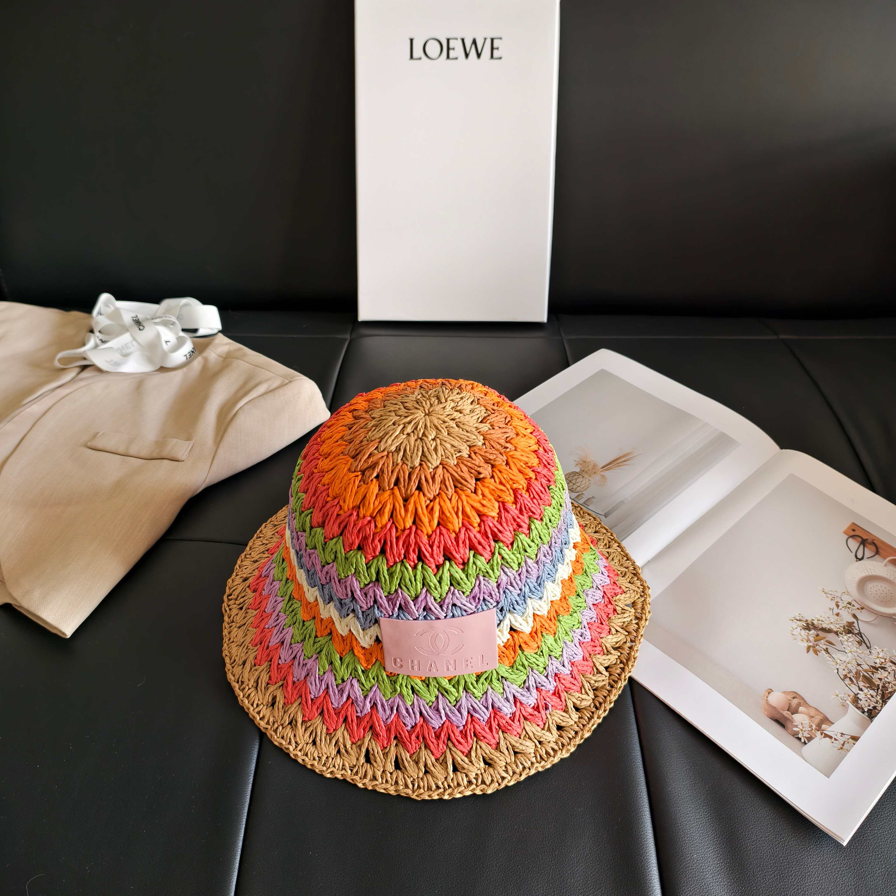 💛配防尘袋【Celine赛琳】2026新款彩虹拼色编织款渔夫帽，🔆百搭日常款～休闲出街#