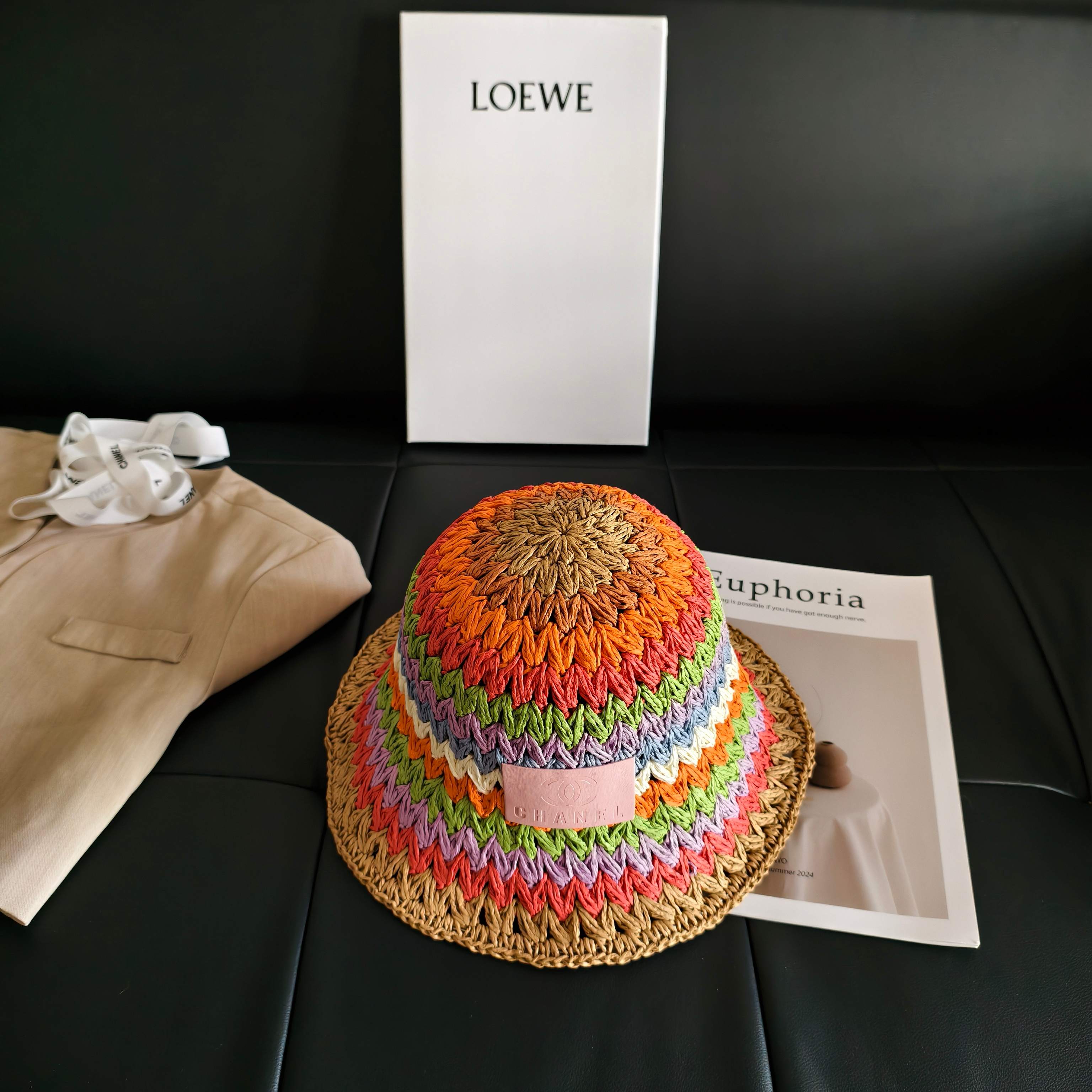 💛配防尘袋【Celine赛琳】2026新款彩虹拼色编织款渔夫帽，🔆百搭日常款～休闲出街#