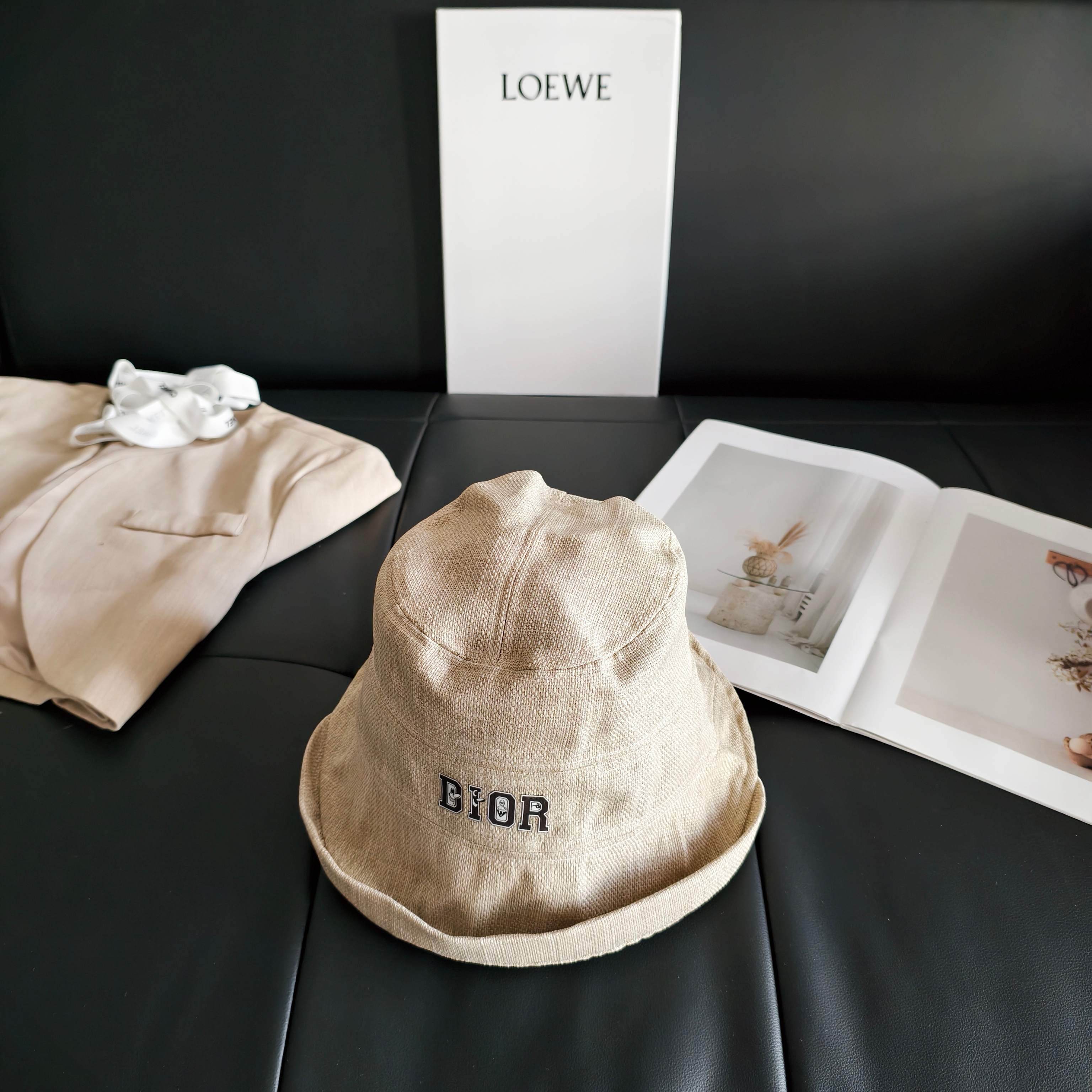 💛配防尘袋【Dior迪奥】2026新款不规则棉麻款渔夫帽，🔆百搭日常款～休闲出街#