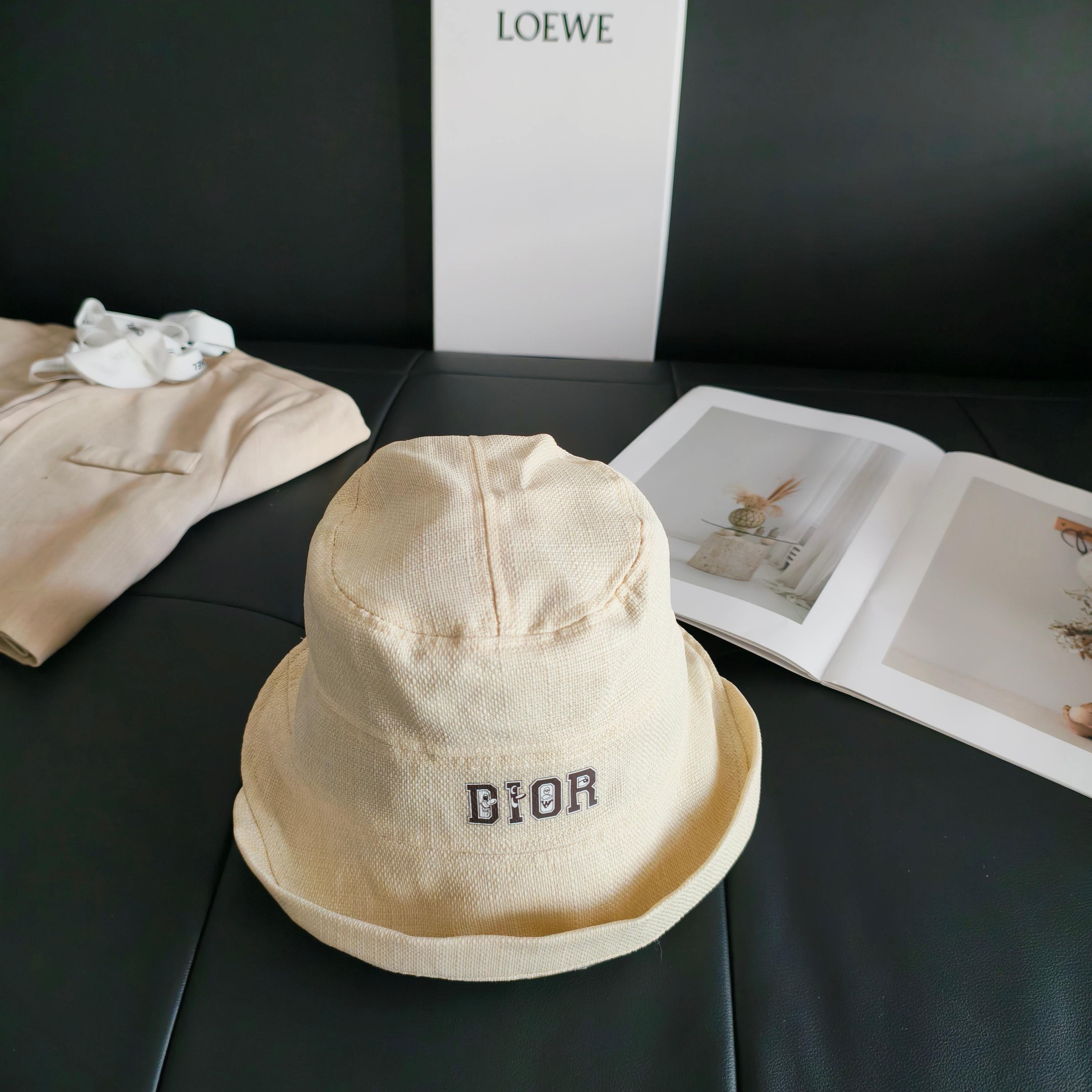 💛配防尘袋【Dior迪奥】2026新款不规则棉麻款渔夫帽，🔆百搭日常款～休闲出街#