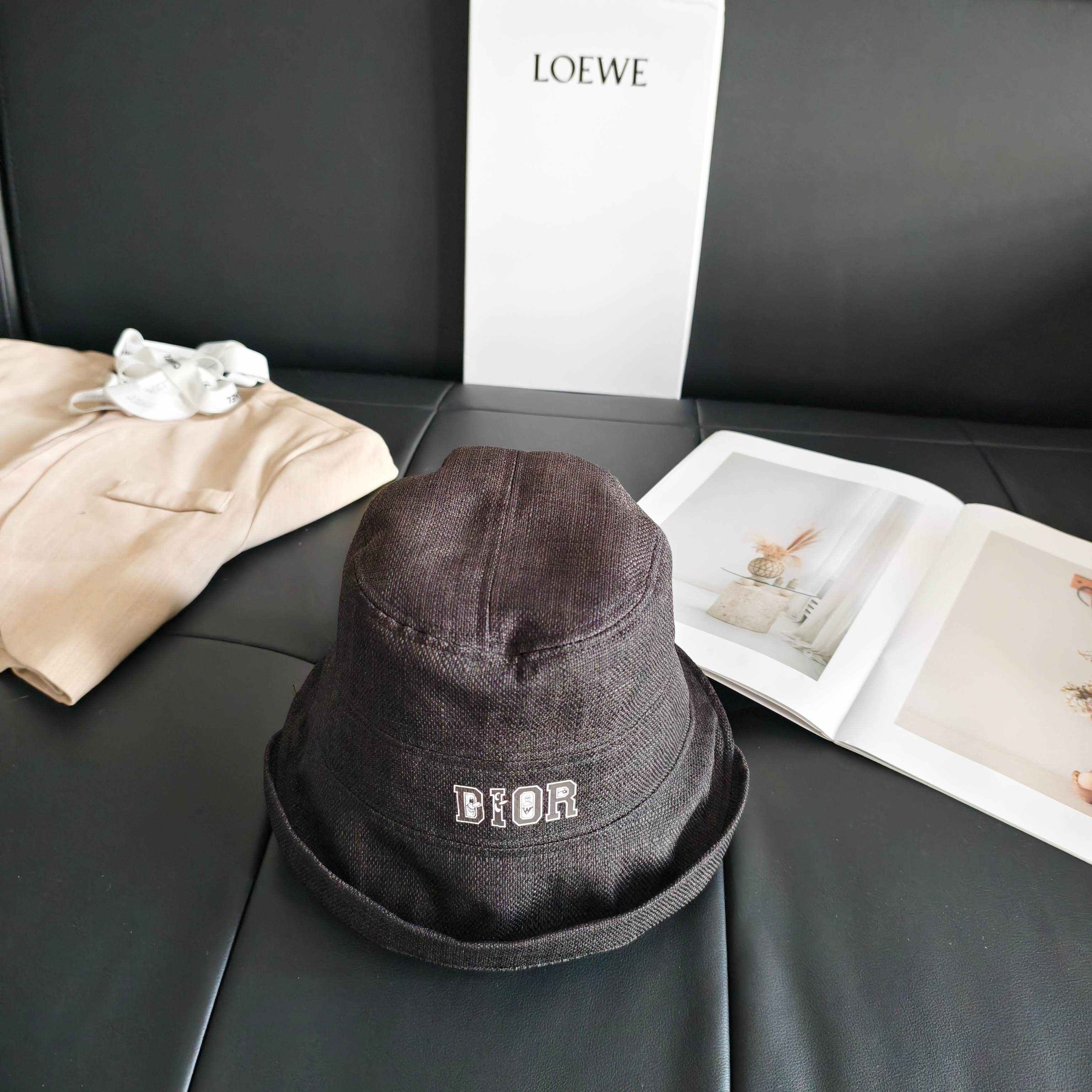 💛配防尘袋【Dior迪奥】2026新款不规则棉麻款渔夫帽，🔆百搭日常款～休闲出街#