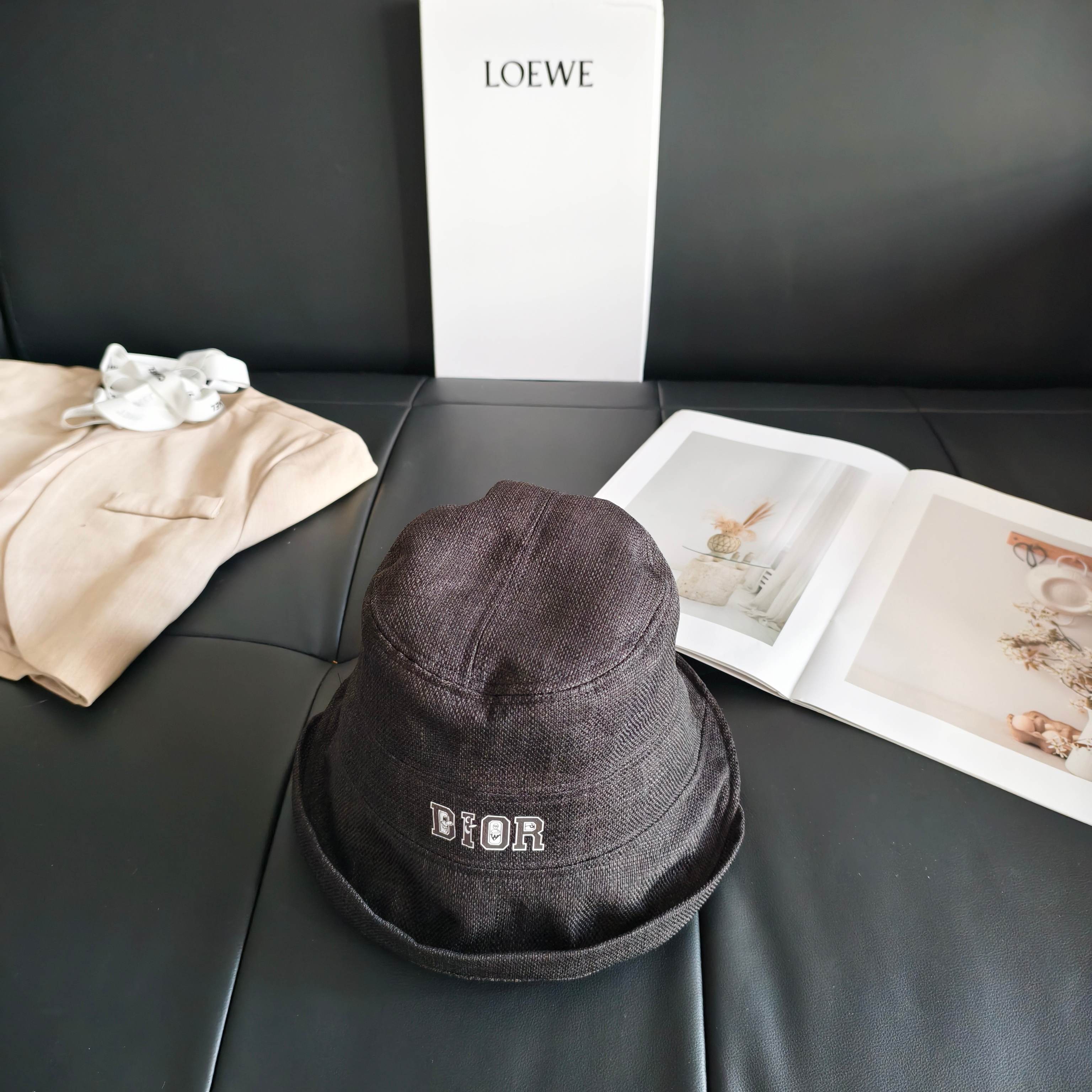 💛配防尘袋【Dior迪奥】2026新款不规则棉麻款渔夫帽，🔆百搭日常款～休闲出街#