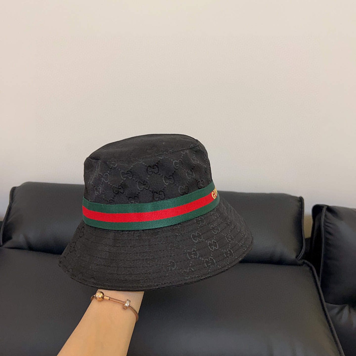特价💛配防尘袋【GUCCI古驰】2026新款专柜大牌男女款简约渔夫帽，🔆百搭日常款～出街必备