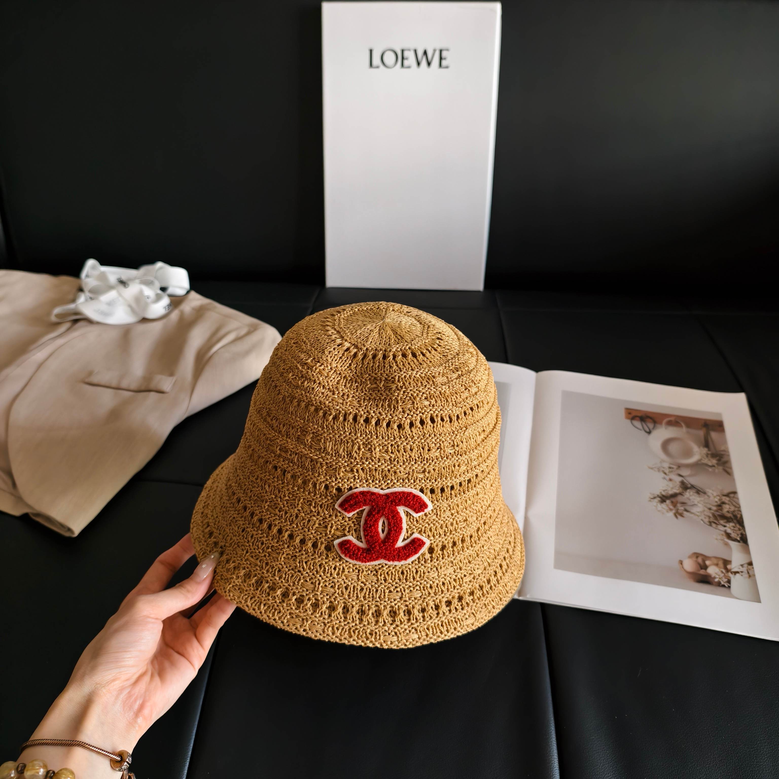 💛配防尘袋【CHANEL香奈儿】2026新款小香风小桶帽渔夫帽，独特设计～复古文艺的一款