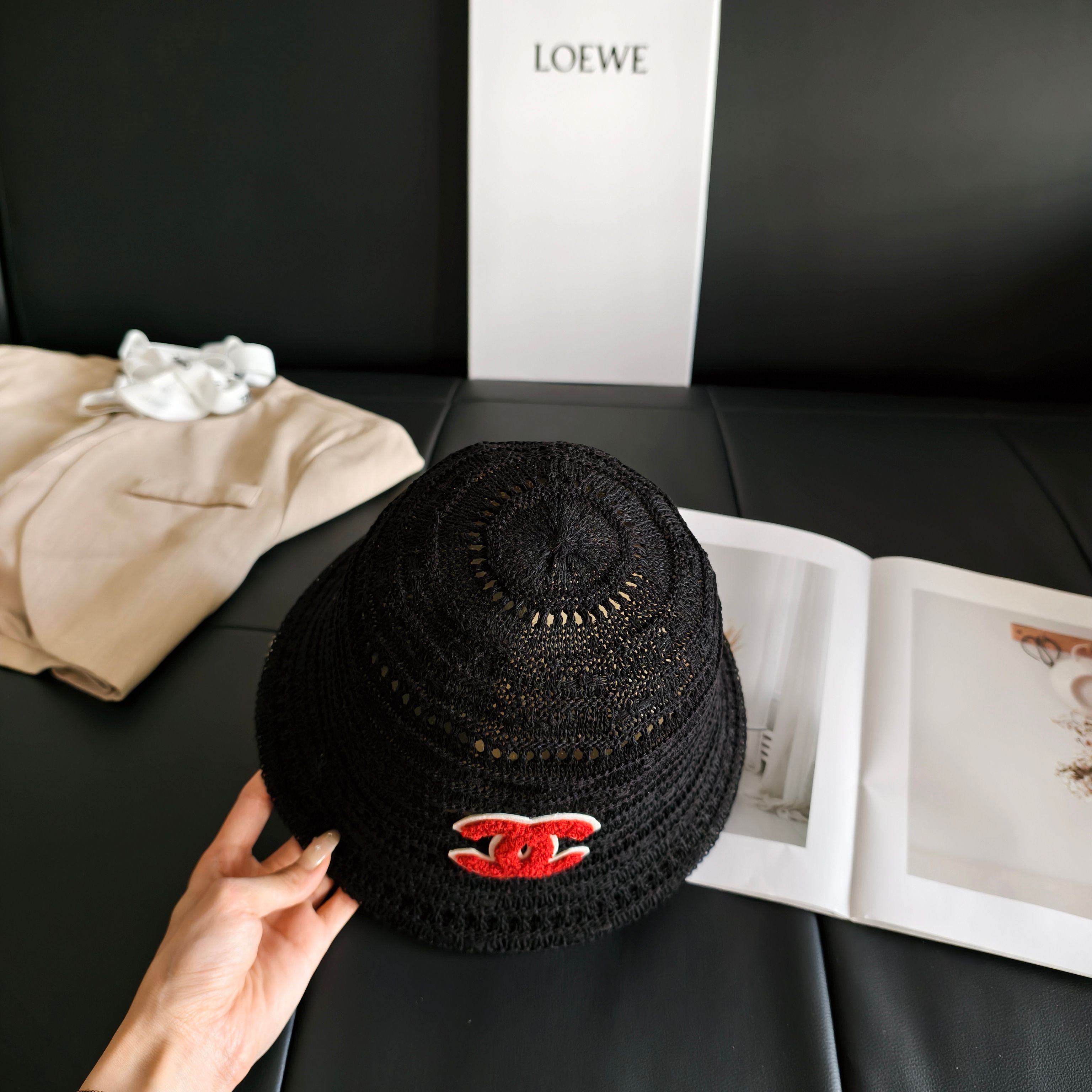 💛配防尘袋【CHANEL香奈儿】2026新款小香风小桶帽渔夫帽，独特设计～复古文艺的一款