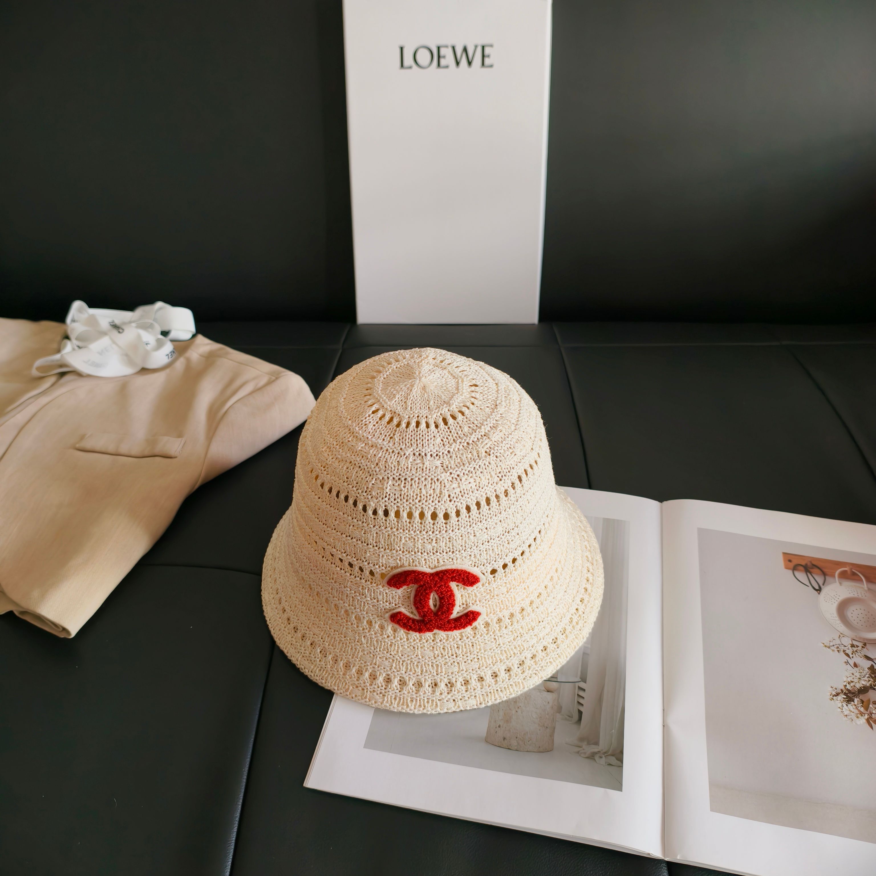 💛配防尘袋【CHANEL香奈儿】2026新款小香风小桶帽渔夫帽，独特设计～复古文艺的一款