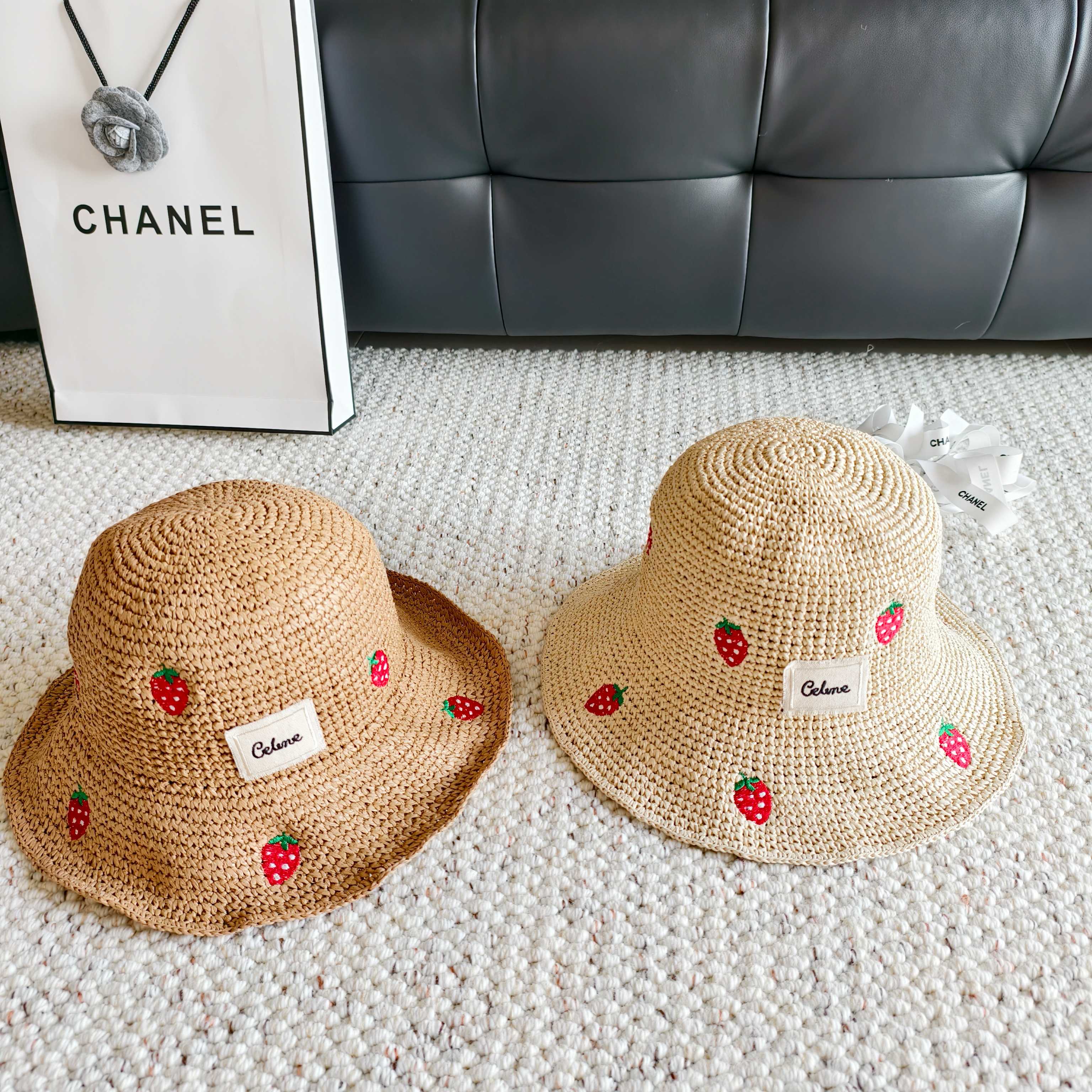 💛配防尘袋【Celine赛琳】2026春夏新款密织刺绣重工款渔夫帽，独特设计～复古文艺的一款