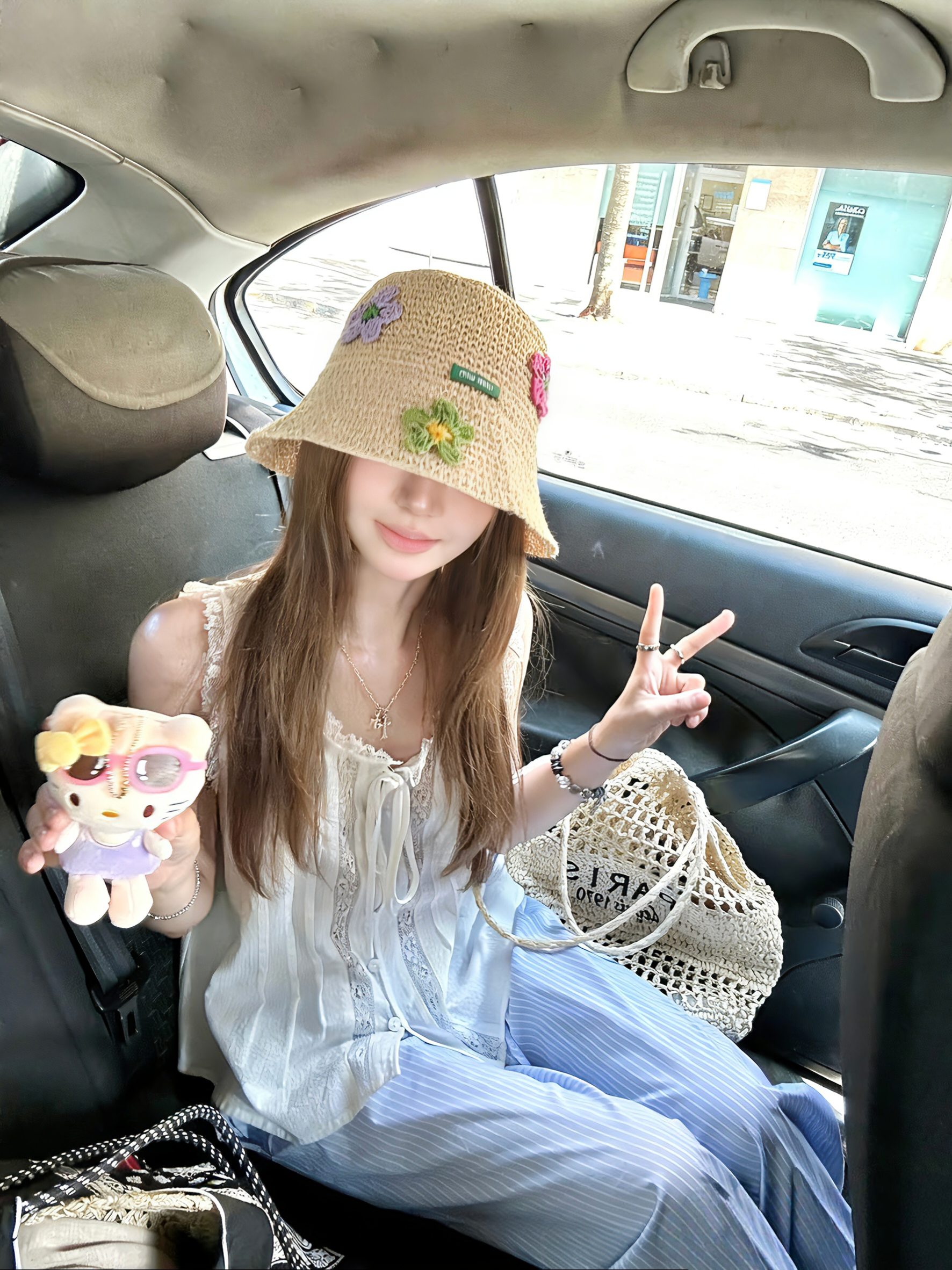 💛配防尘袋【MIUMIU缪缪】2026春夏新款编织撞色花瓣渔夫帽，独特设计～复古文艺的一款