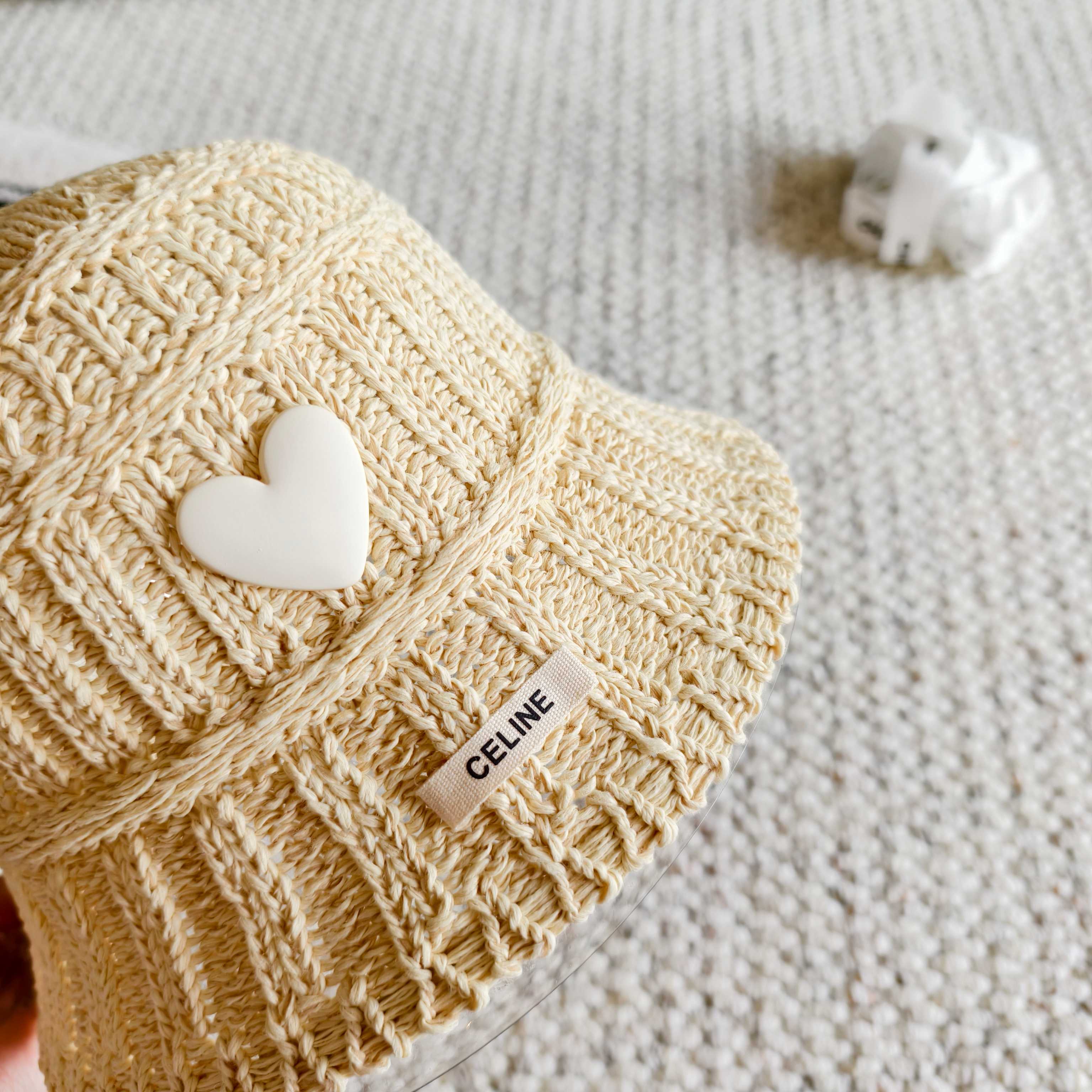 💛配防尘袋【Celine赛琳】2026春夏新款编织马卡龙色系渔夫帽，独特设计～复古文艺的一款