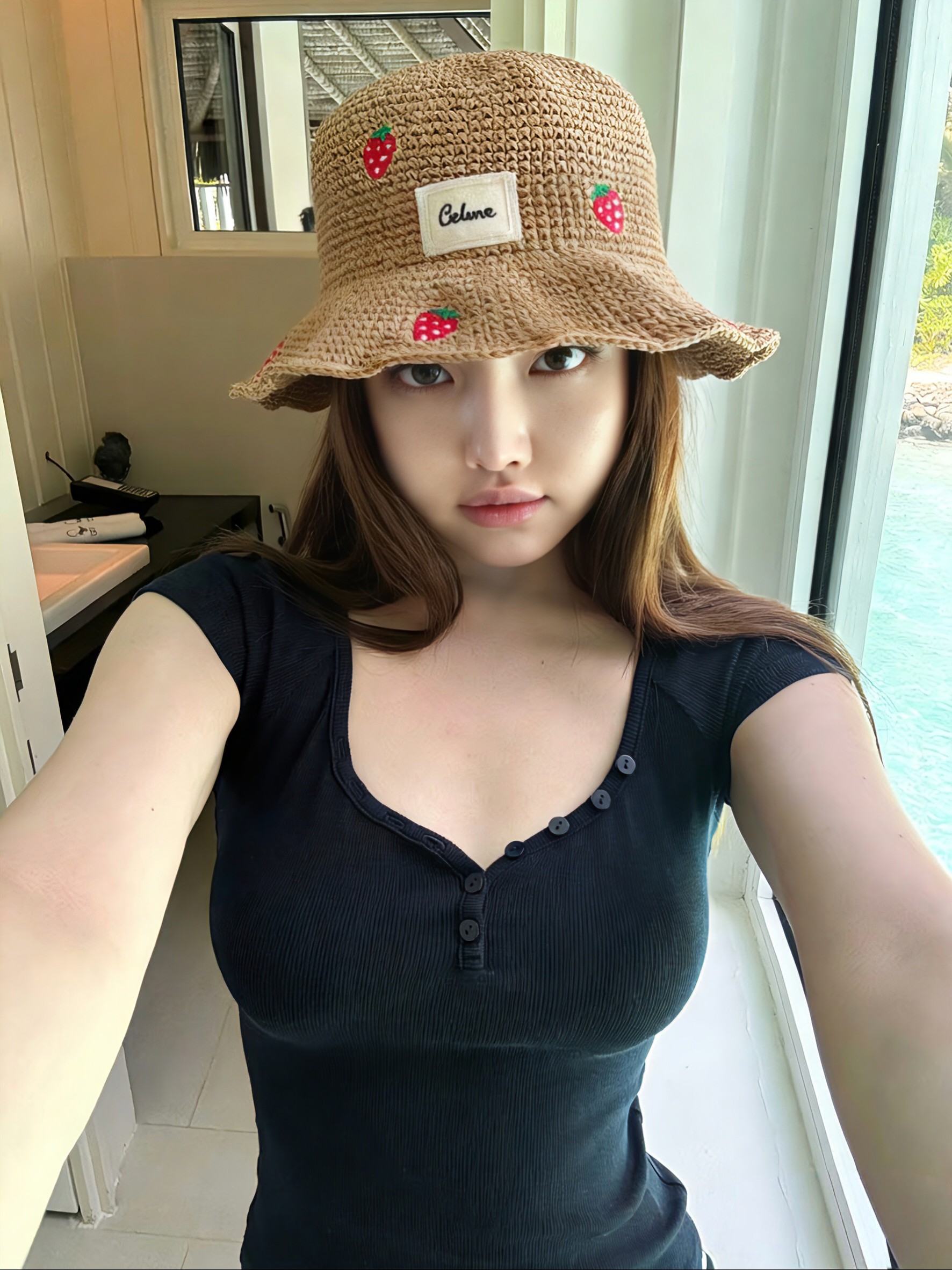 💛配防尘袋【Celine赛琳】2026春夏新款密织刺绣重工款渔夫帽，独特设计～复古文艺的一款