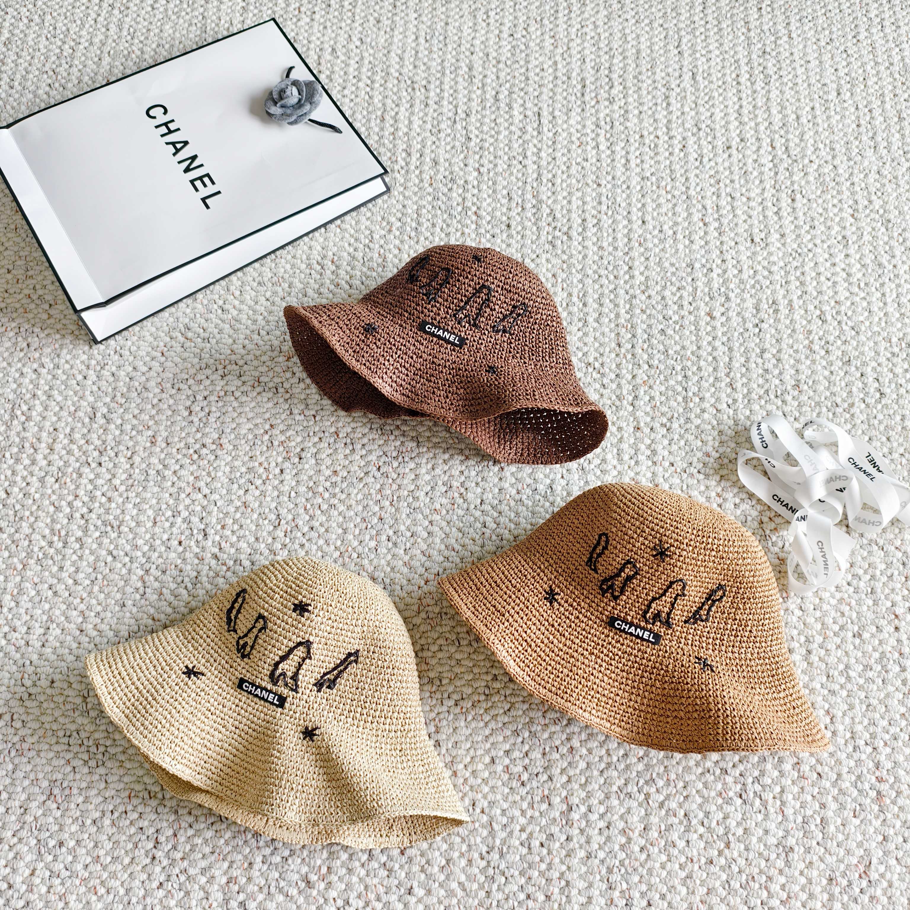 💛配防尘袋【Chanel香奈儿】2026春夏新款密织刺绣重工款渔夫帽，独特设计～复古文艺的一款