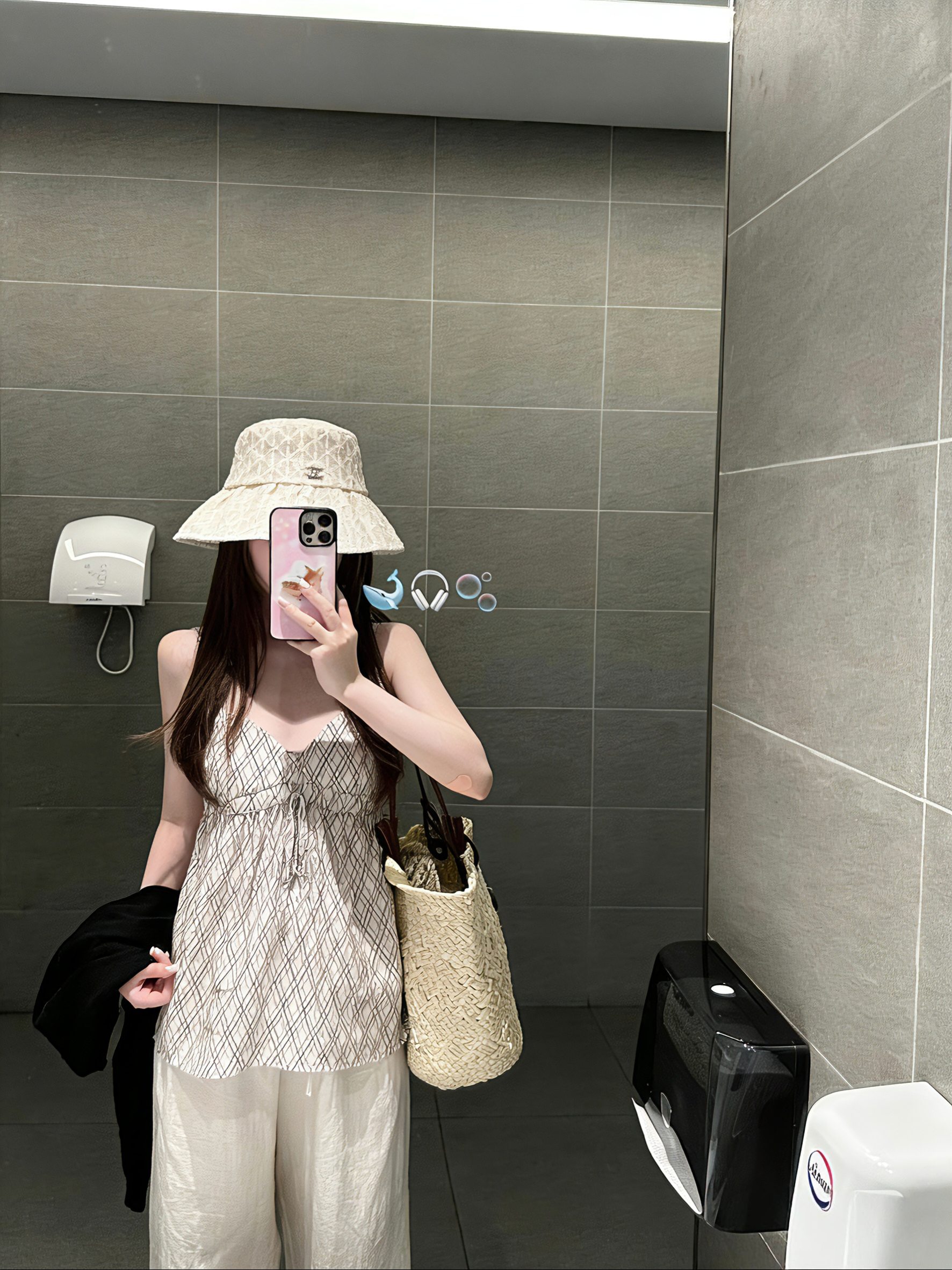 💛配防尘袋【Chanel香奈儿】2026春夏新款大沿蕾丝小香风重工款渔夫帽，独特设计～复古文艺的一款