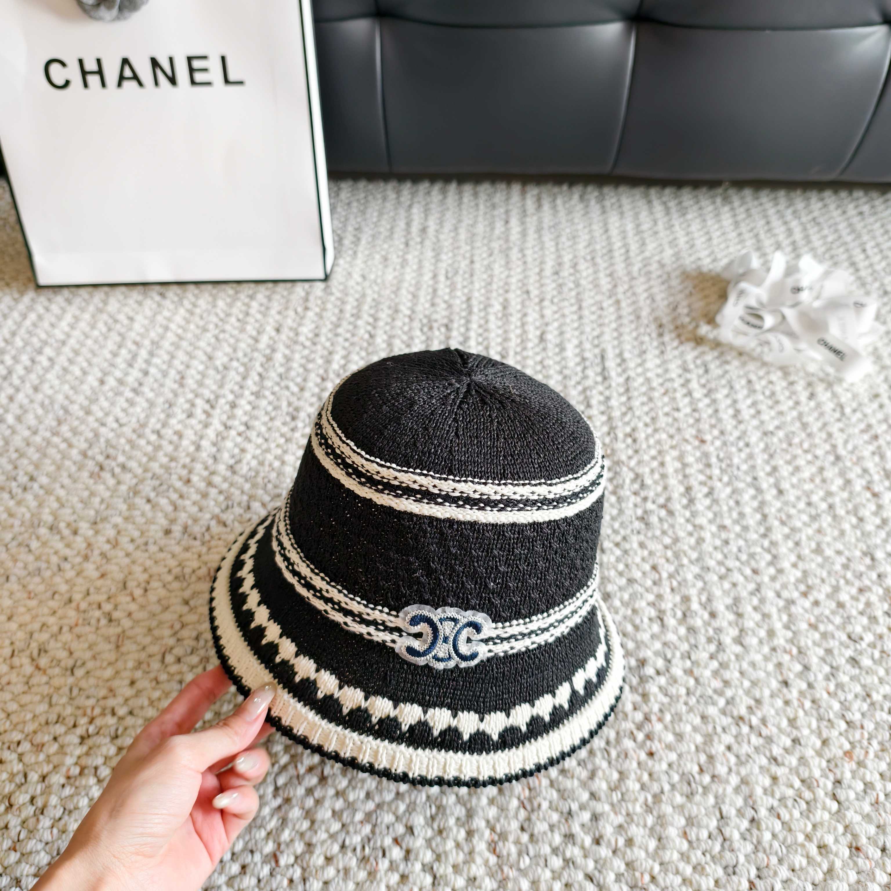 💛配防尘袋【Celine赛琳】2026春夏新款日系日常简约款小桶帽渔夫帽，独特设计～复古文艺的一款