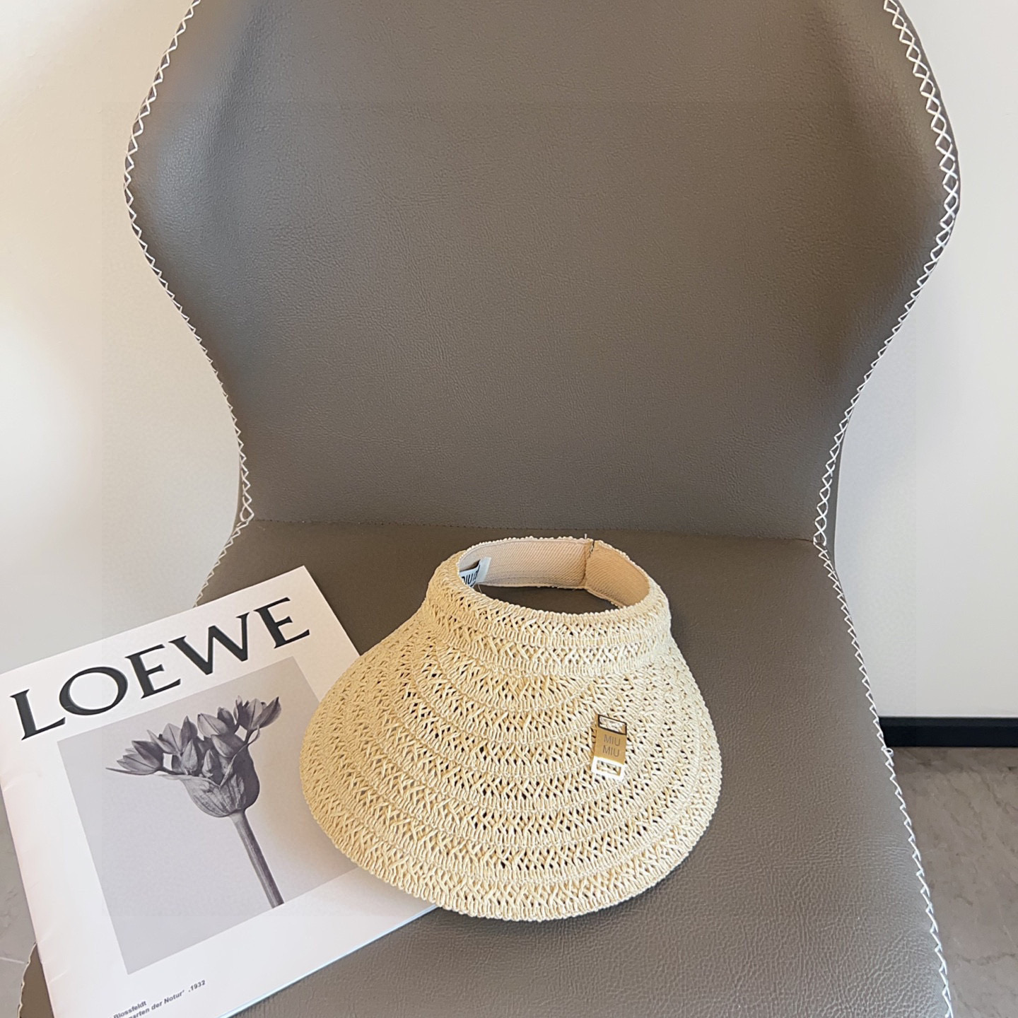 NO:743205,Specially equipped with dust bag [MIUMIU Miu Miu] 2026 new straw holiday style sun visor empty top hat, sun visor and versatile ~ casual street hat straw hat fisherman hat baseball cap, hat, miumiu, espadrilles, espadrilles, hats19860909特配防尘袋【MIUMIU缪缪】2026新款草编度假风遮阳帽空顶帽,遮阳百搭～休闲出街神器帽子草帽渔夫帽棒球帽,帽子,miumiu,espadrilles,espadrilles,hats,hat