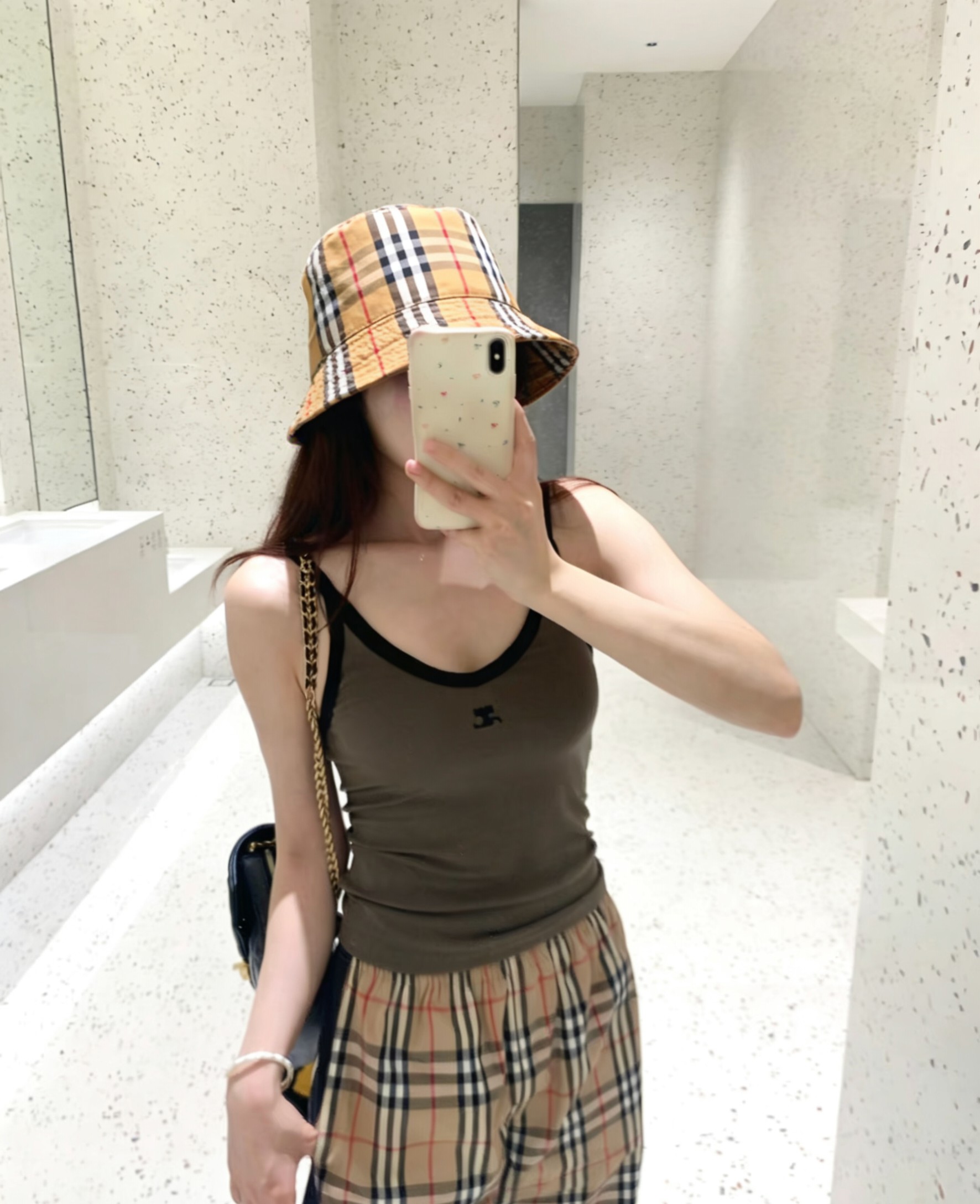 NO:743157,Special price with dust bag [Burberry] 2026 new counter big-name men's and women's simple bucket hats, versatile everyday style ~ essential hats for going out on the street, straw hats, bucket hats, baseball caps, hats, burberry, burberry, espadrilles, hats19860909特价配防尘袋【burberry巴宝莉】2026新款专柜大牌男女款简约渔夫帽,百搭日常款～出街必备帽子草帽渔夫帽棒球帽,帽子,burberry,burberry,espadrilles,hats,hat