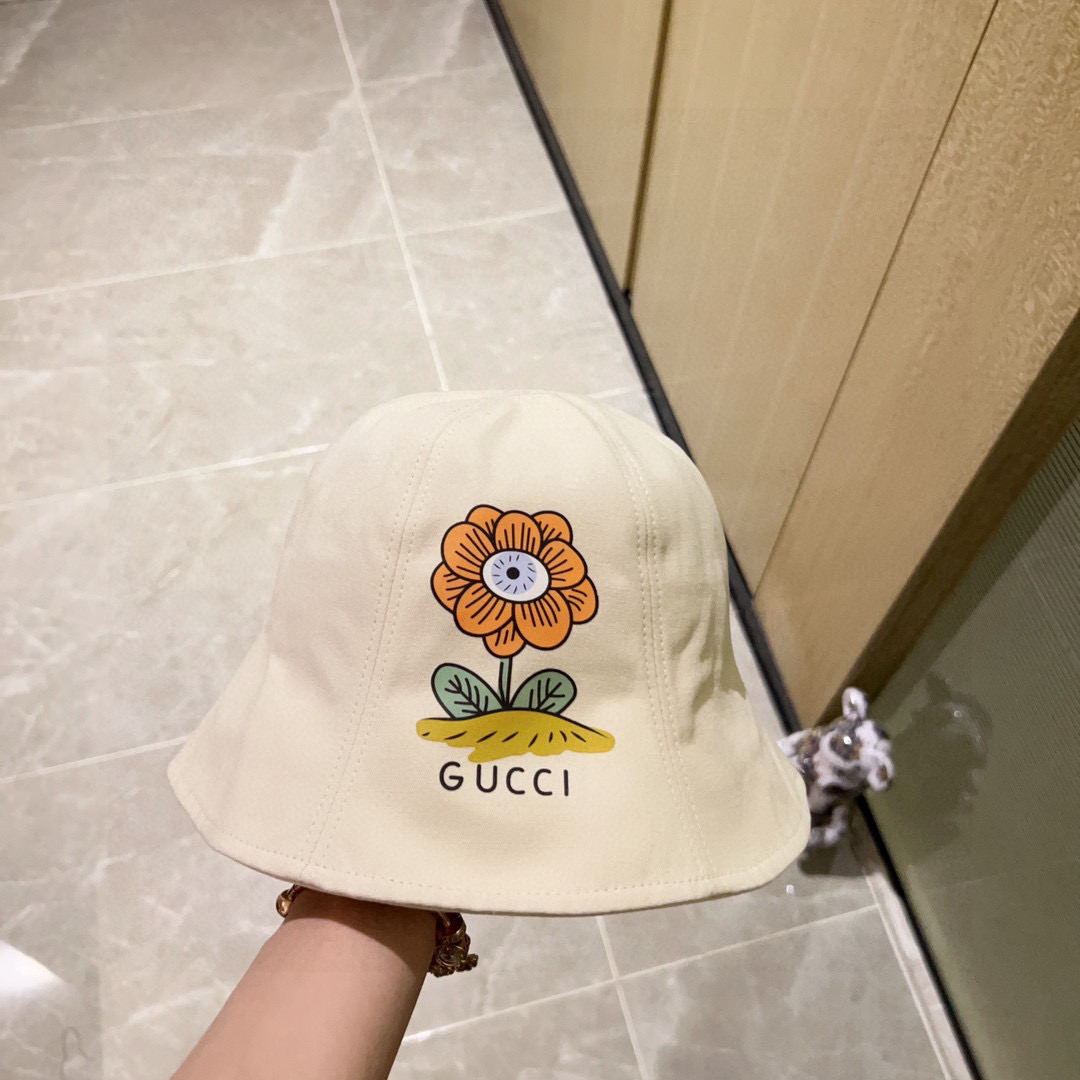 💛配防尘袋. 【Gucci古驰】2026春夏新款圆顶小花爆款渔夫帽，小桶帽超好搭配，出街度假首选