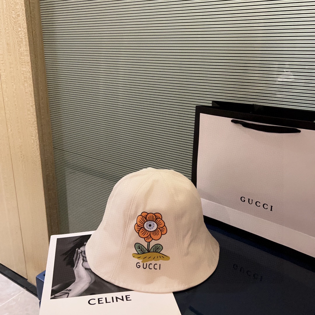 💛配防尘袋. 【Gucci古驰】2026春夏新款圆顶小花爆款渔夫帽，小桶帽超好搭配，出街度假首选