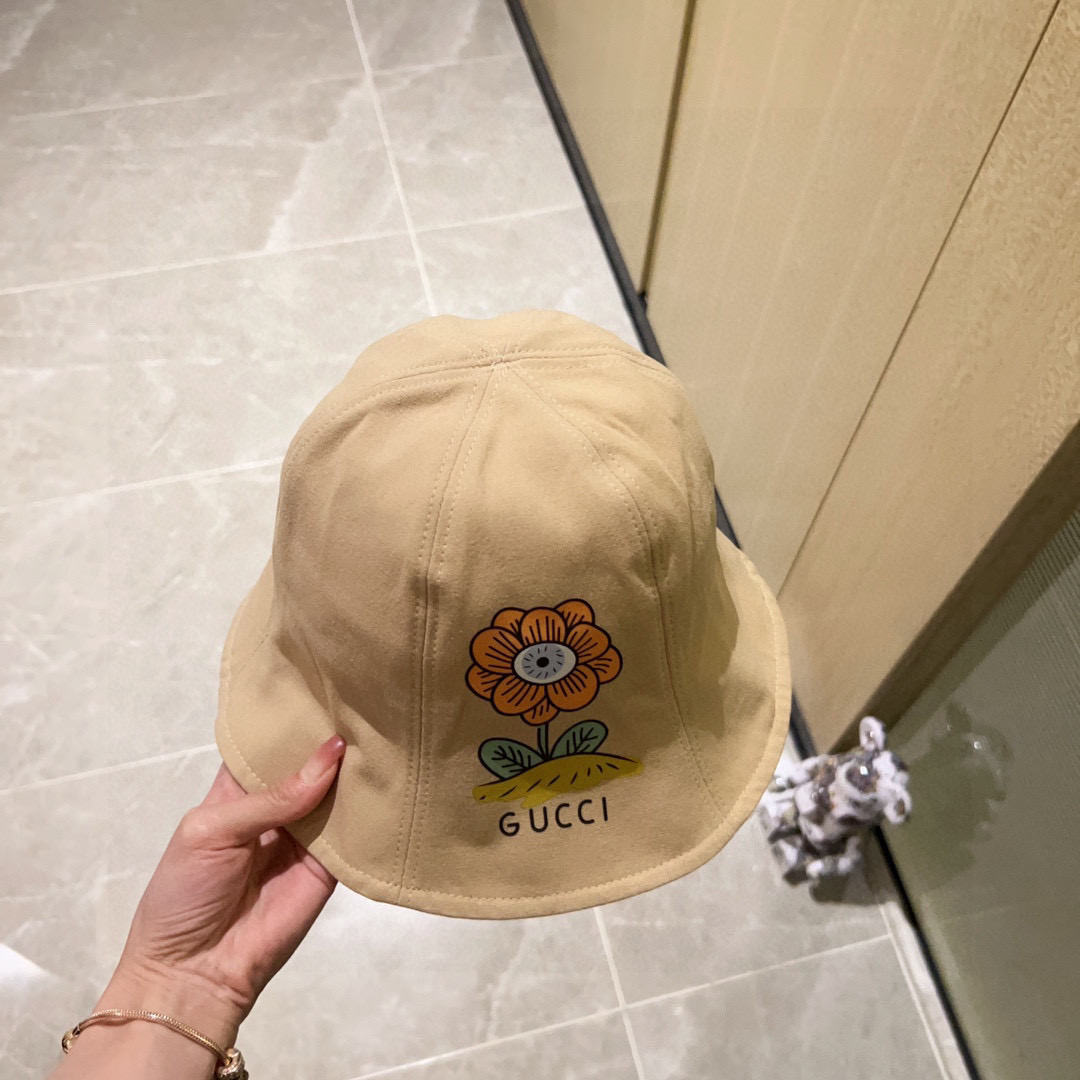 💛配防尘袋. 【Gucci古驰】2026春夏新款圆顶小花爆款渔夫帽，小桶帽超好搭配，出街度假首选