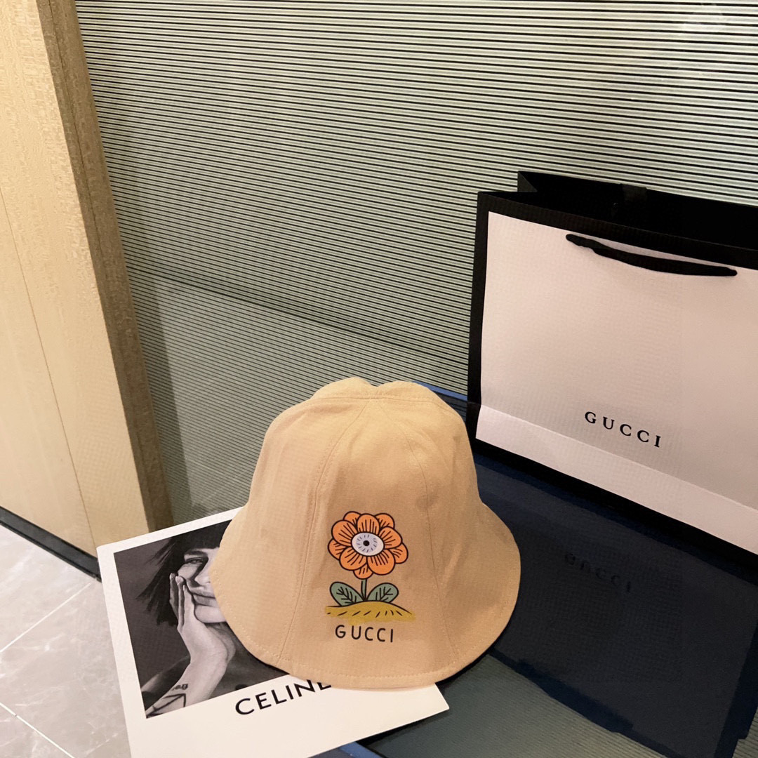 💛配防尘袋. 【Gucci古驰】2026春夏新款圆顶小花爆款渔夫帽，小桶帽超好搭配，出街度假首选