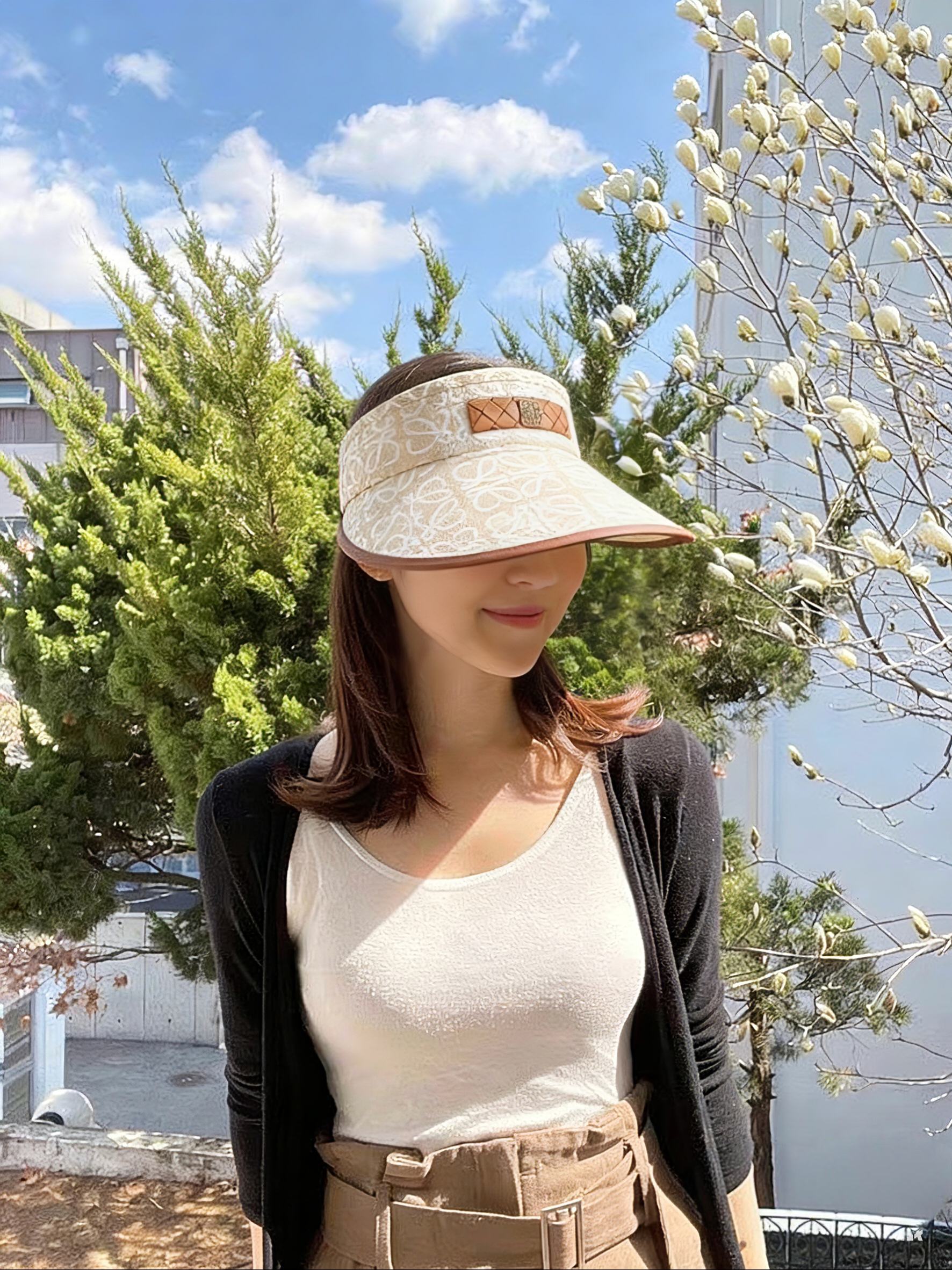 NO:743176,Specially equipped with dust bag [loewe Luo Yiwei] 2026 spring and summer new big-name sun visor empty top hat, sun visor and versatile ~ casual street hat straw hat fisherman hat baseball cap, hat, loewe, loewe, espadrilles, hats19860909特配防尘袋【loewe罗意威】2026春夏新款大牌遮阳帽空顶帽,遮阳百搭～休闲出街神器帽子草帽渔夫帽棒球帽,帽子,loewe,loewe,espadrilles,hats,hat
