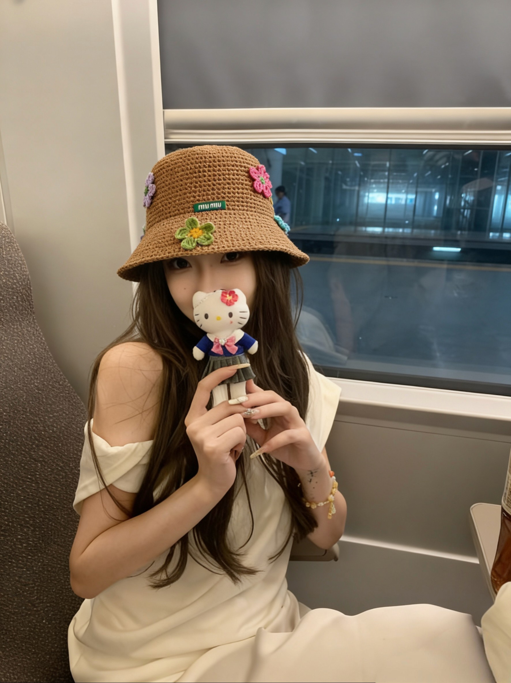 💛配防尘袋【MIUMIU缪缪】2026春夏新款编织撞色花瓣渔夫帽，独特设计～复古文艺的一款