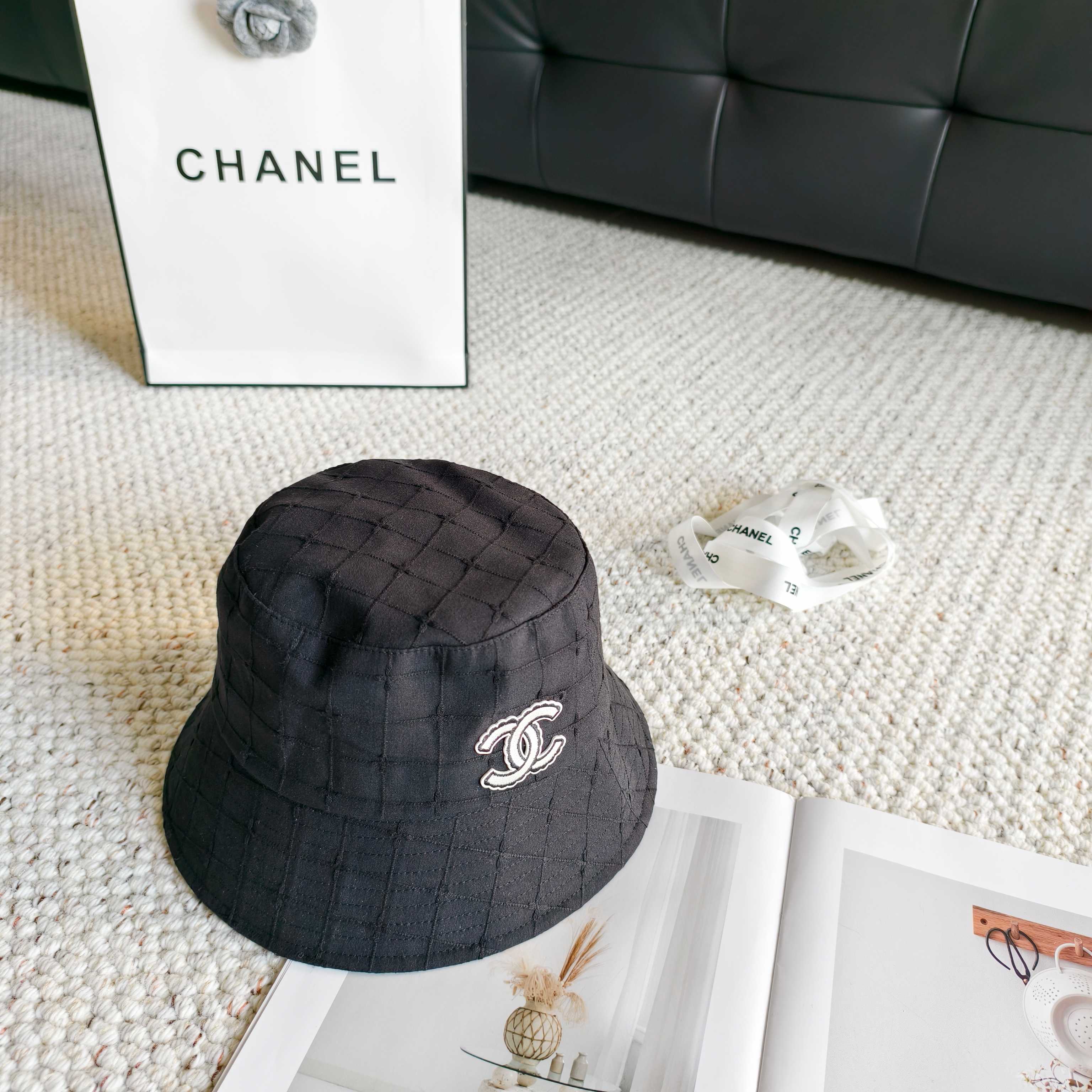 💛配防尘袋【CHANEL香奈儿】2026春夏新款简约小香渔夫帽，独特设计～复古文艺的一款
