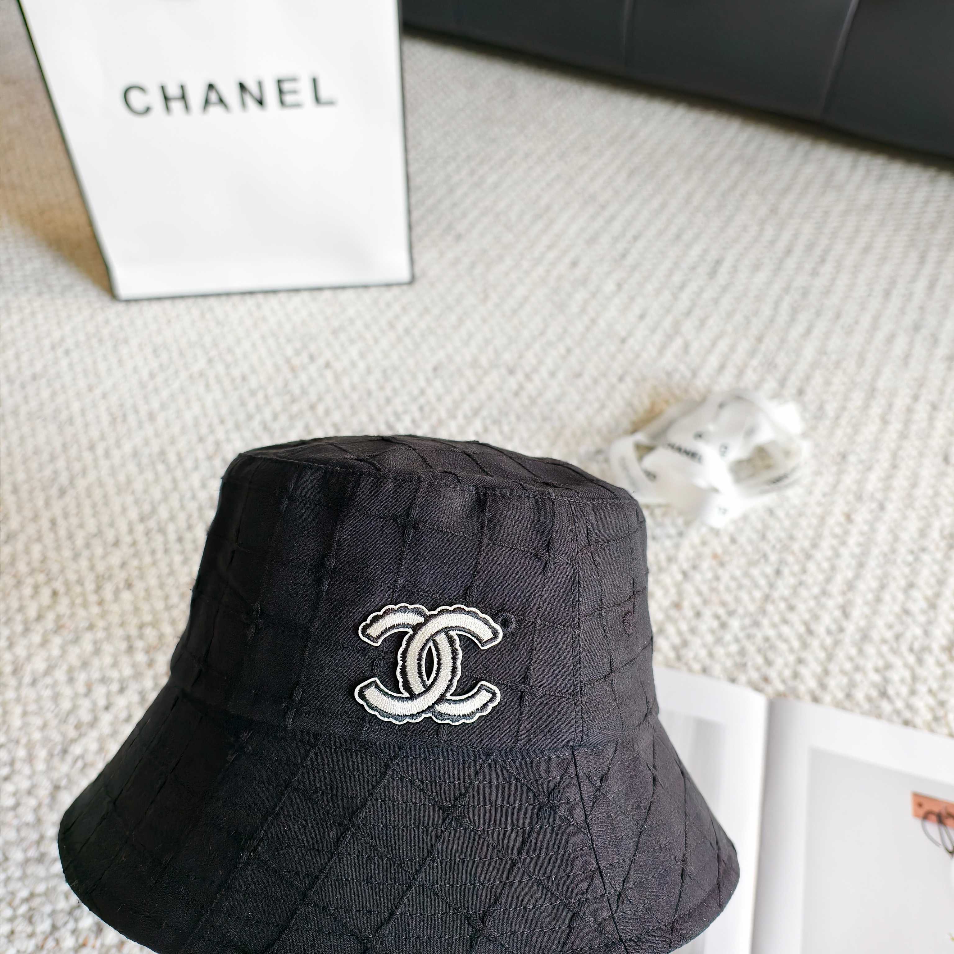 💛配防尘袋【CHANEL香奈儿】2026春夏新款简约小香渔夫帽，独特设计～复古文艺的一款