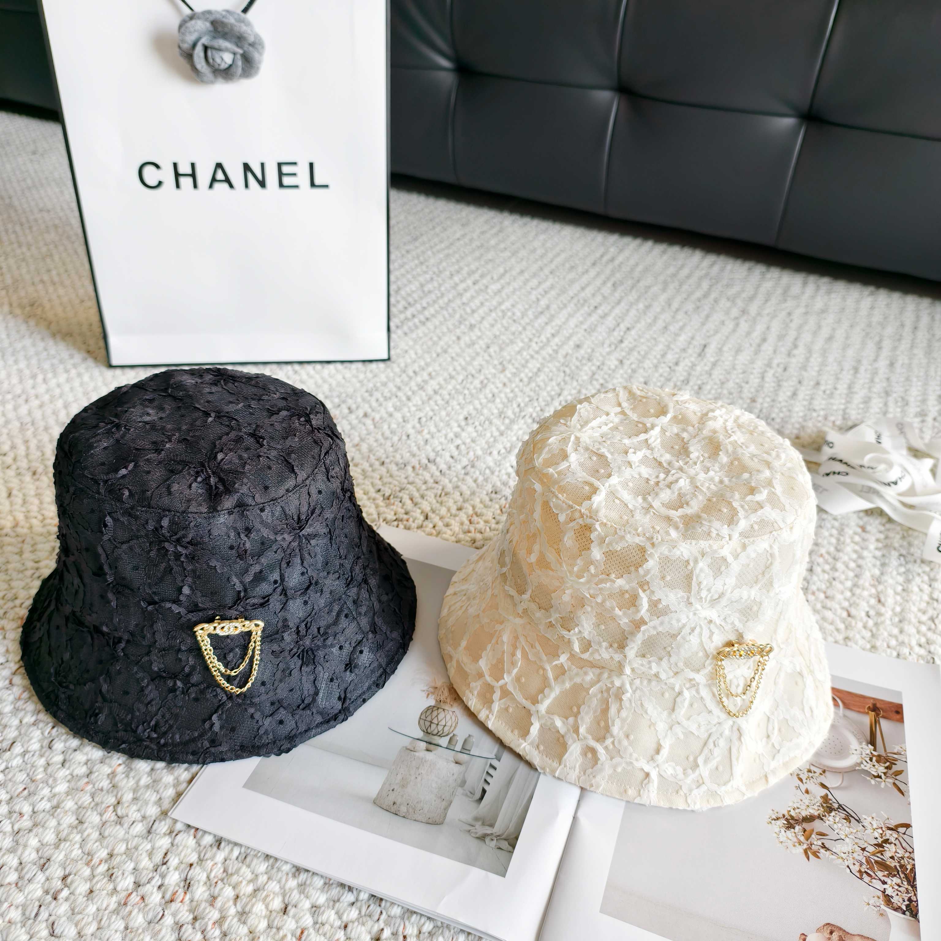 💛配防尘袋【CHANEL香奈儿】2026春夏新款蕾丝水钻款小香渔夫帽，独特设计～复古文艺的一款