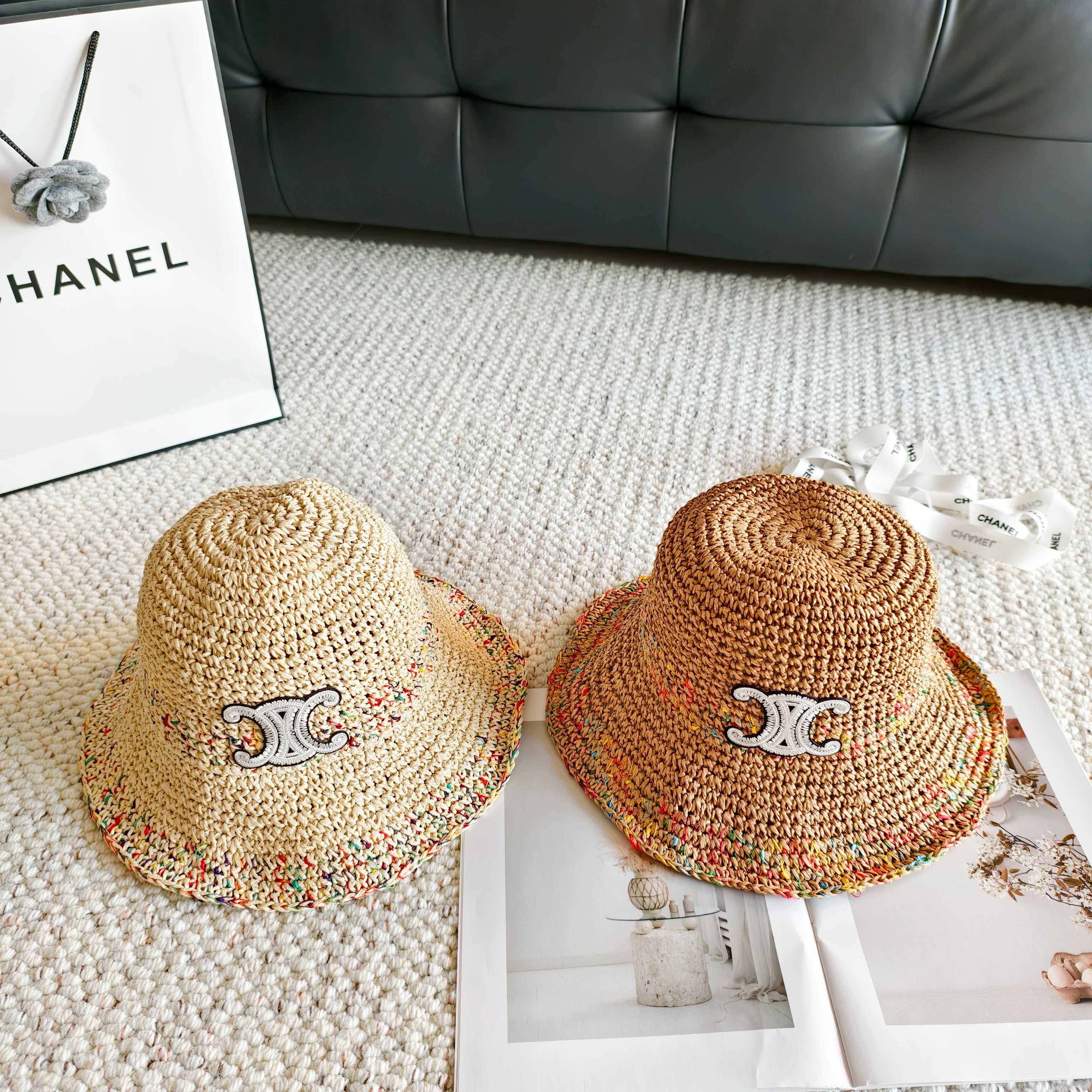 💛配防尘袋【CELINE赛琳】2026春夏新款草编日常简约款渔夫帽，独特设计～复古文艺的一款